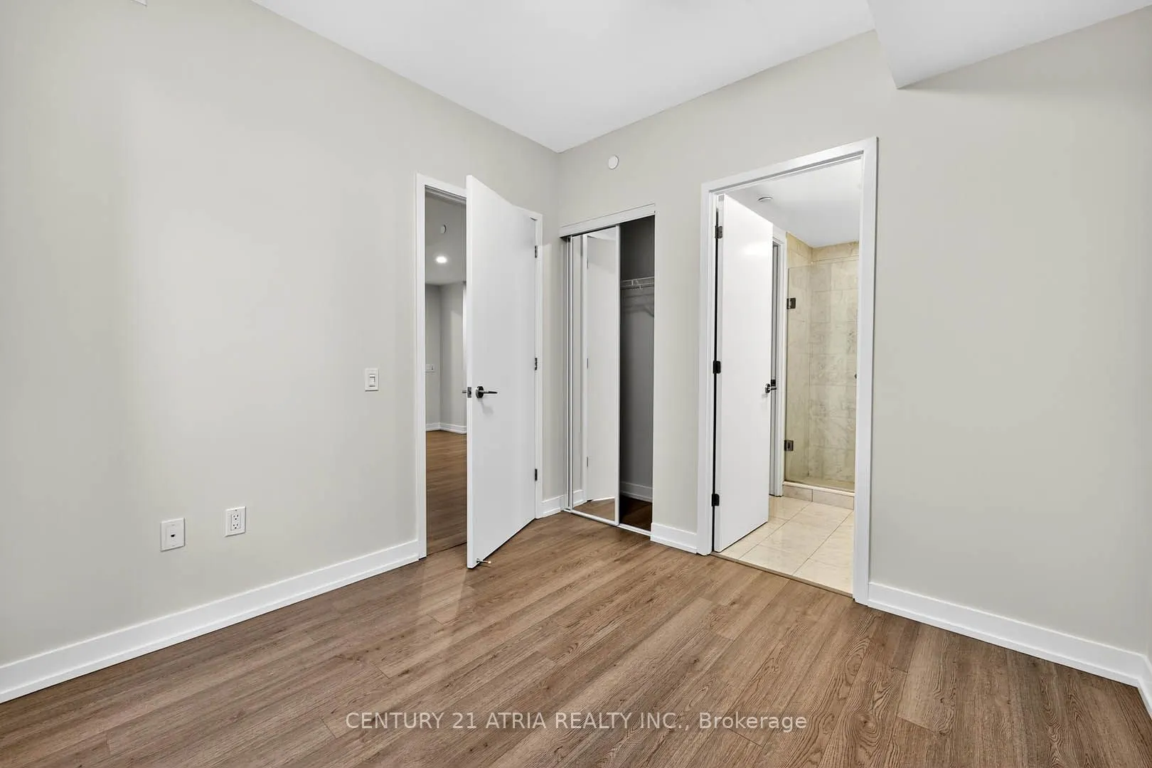 39 Roehampton Avenue, #707