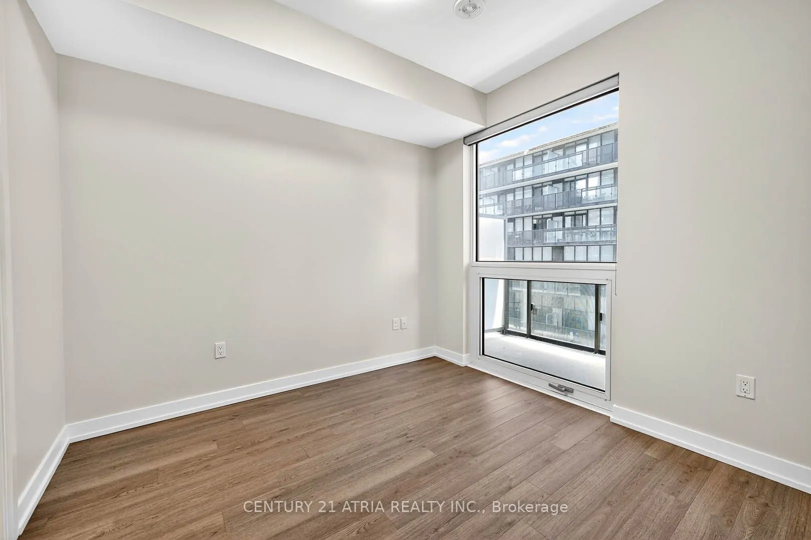39 Roehampton Avenue, #707