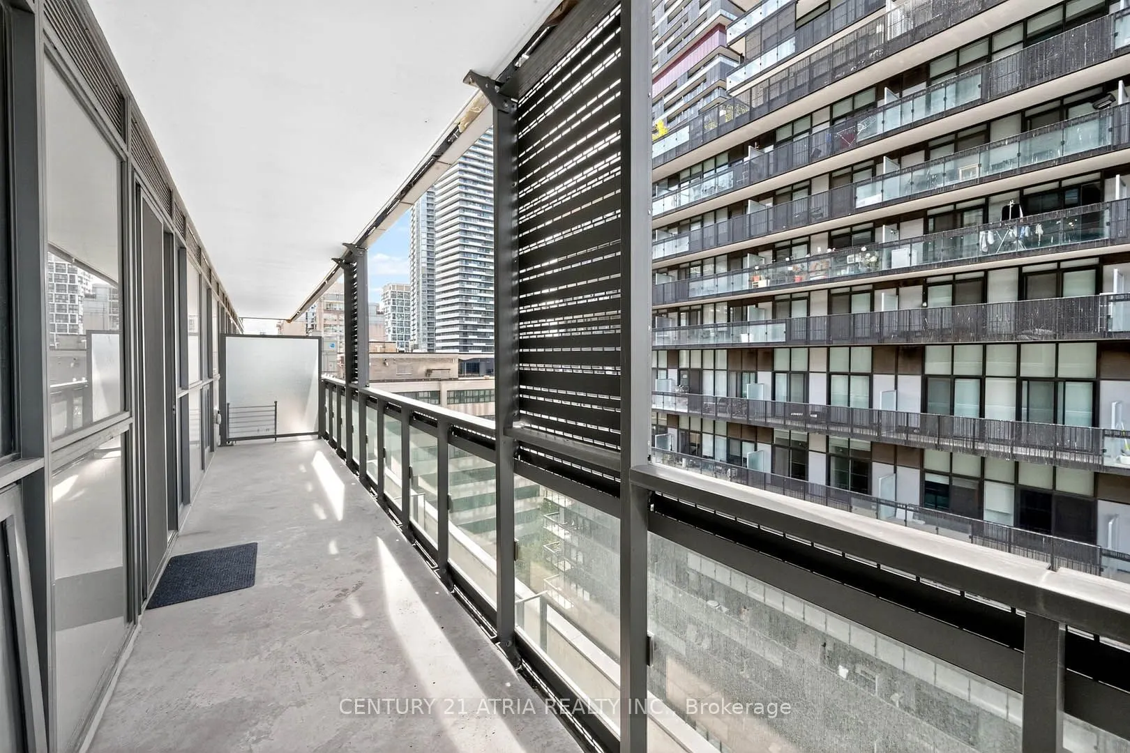 39 Roehampton Avenue, #707