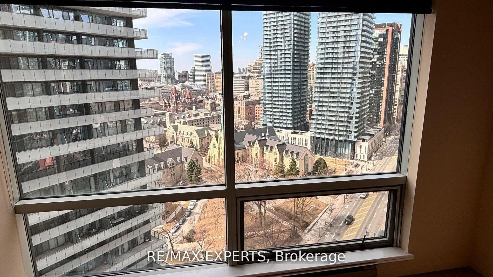 1001 Bay Street, #2116