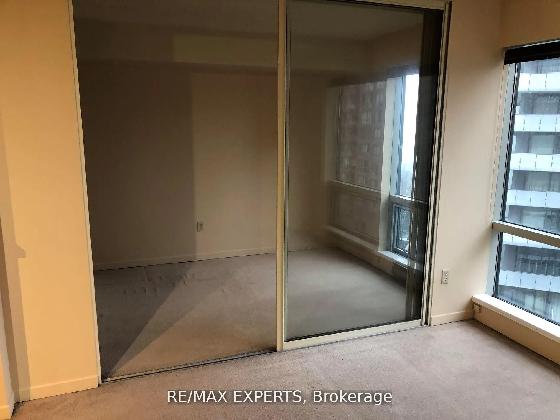 1001 Bay Street, #2116