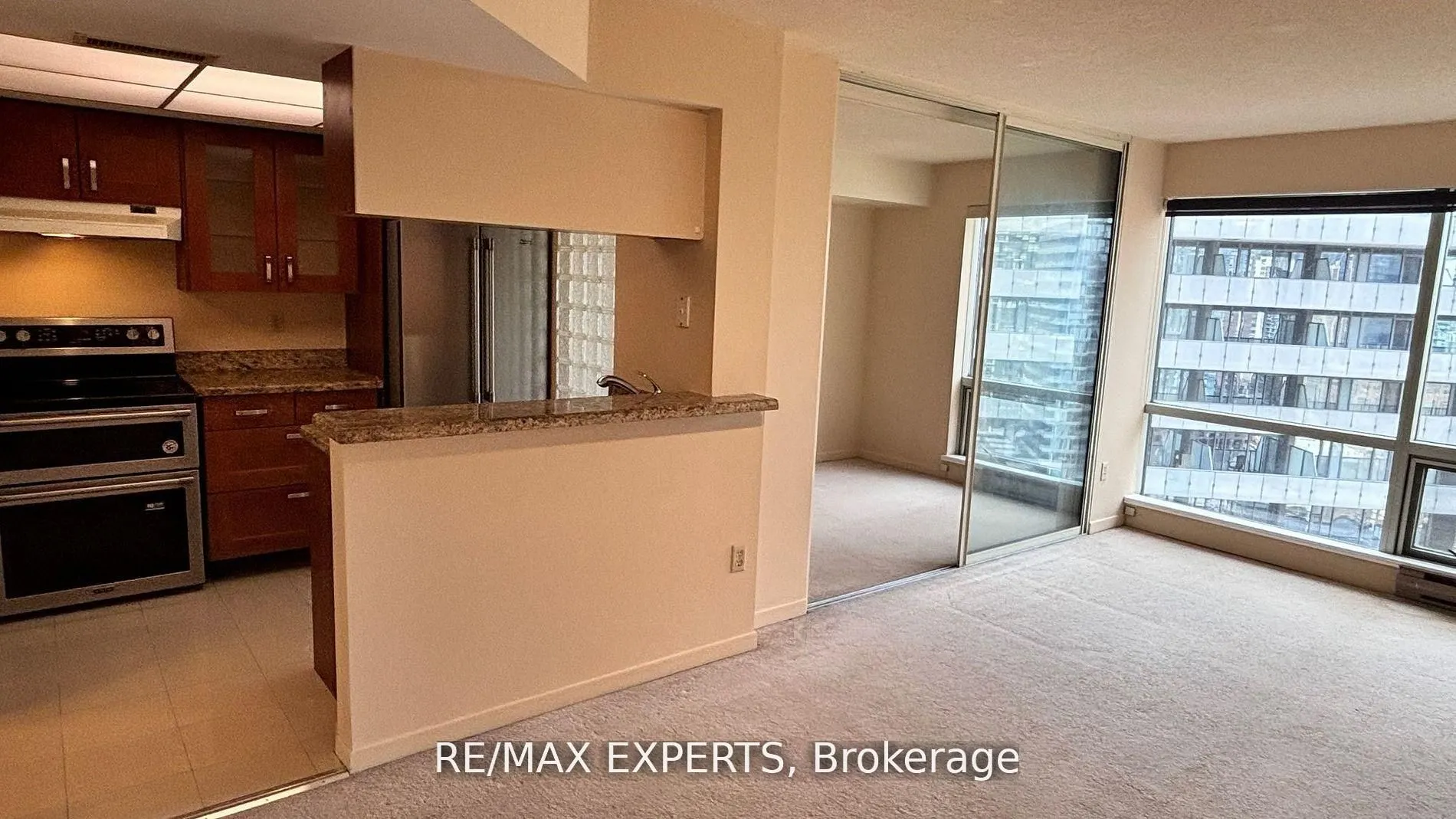 1001 Bay Street, #2116
