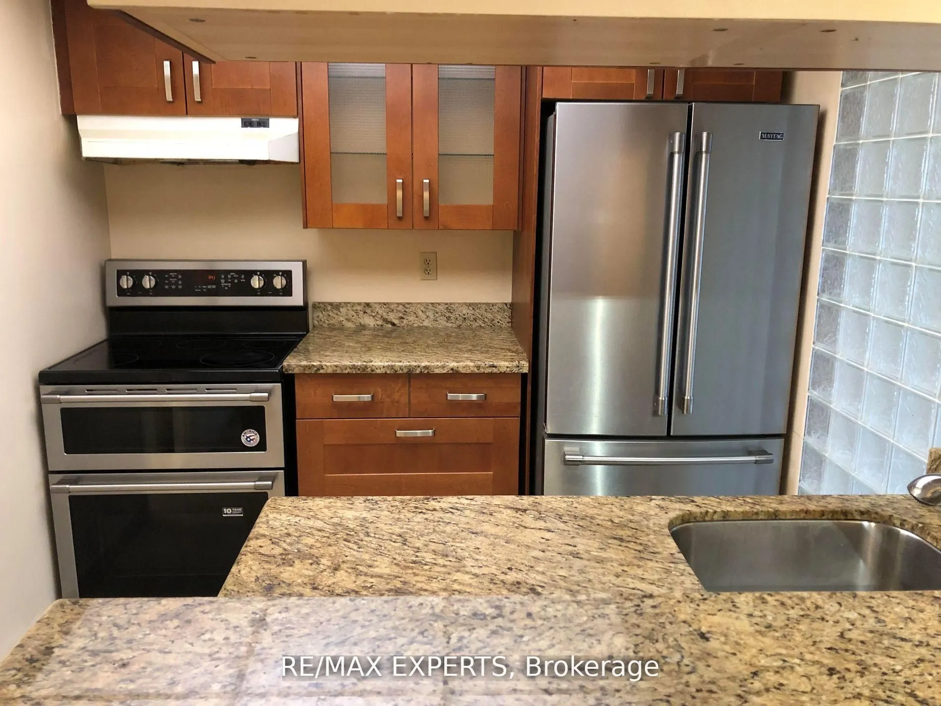 1001 Bay Street, #2116