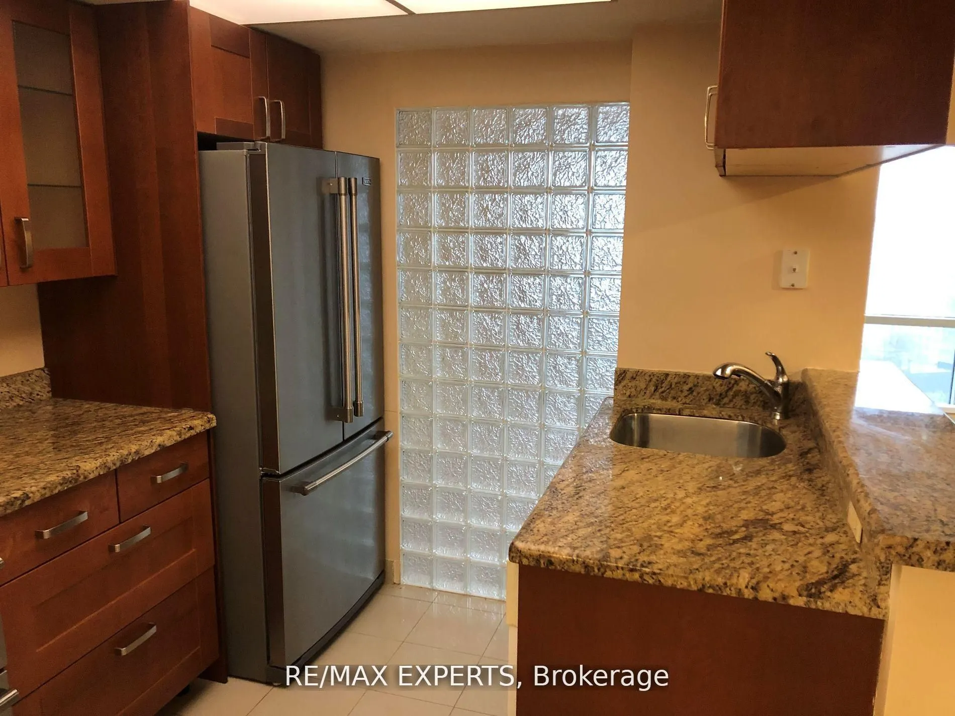1001 Bay Street, #2116