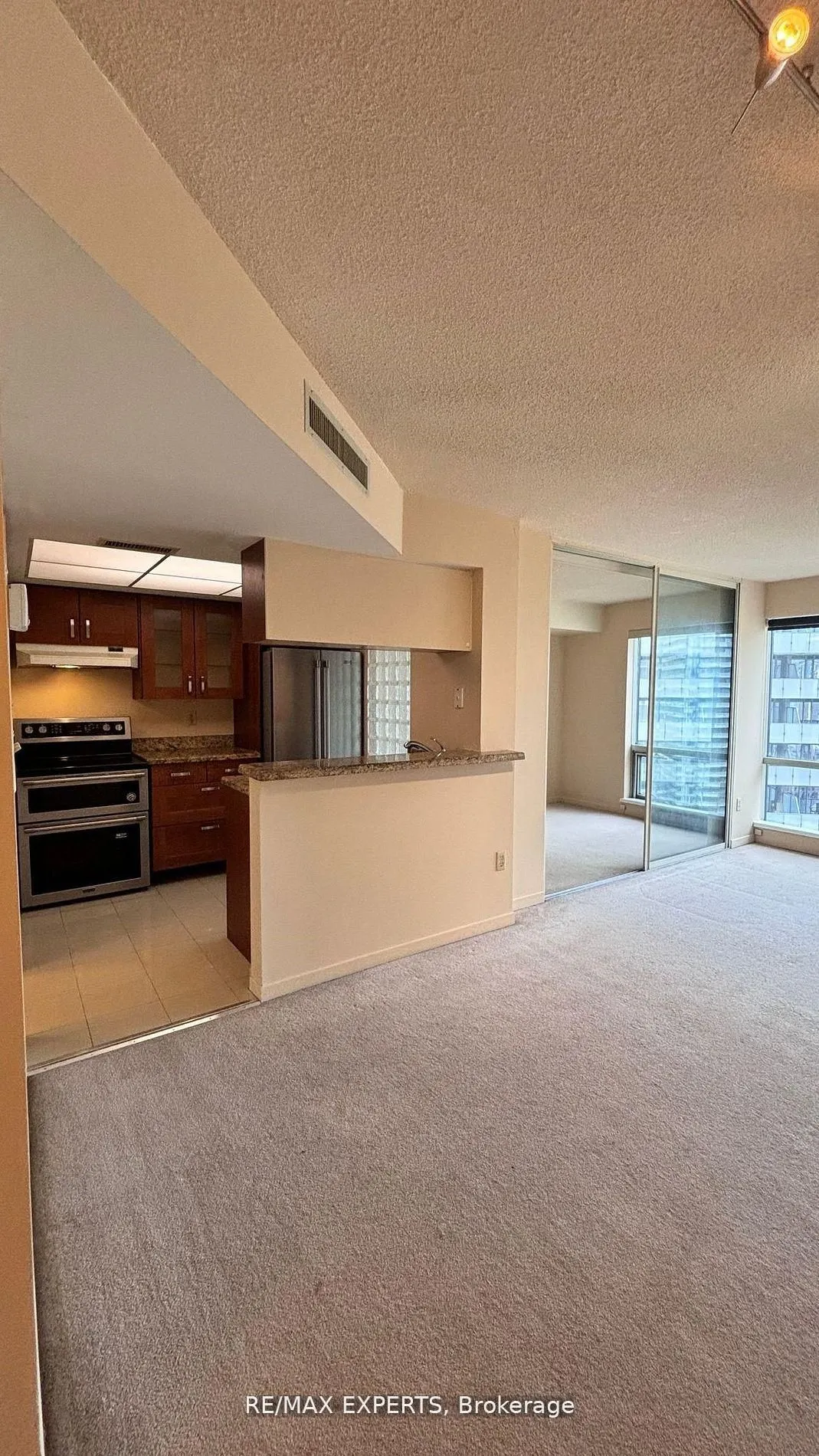 1001 Bay Street, #2116