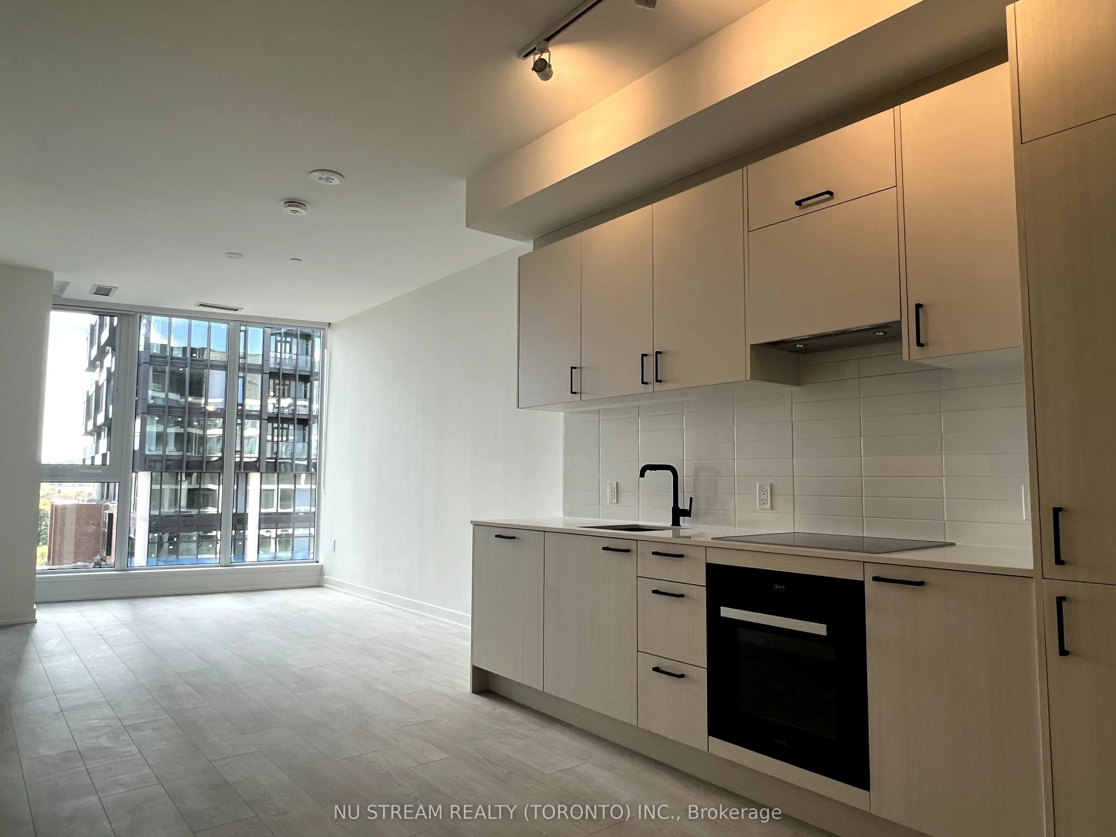 1 Kyle Lowry Road, #624