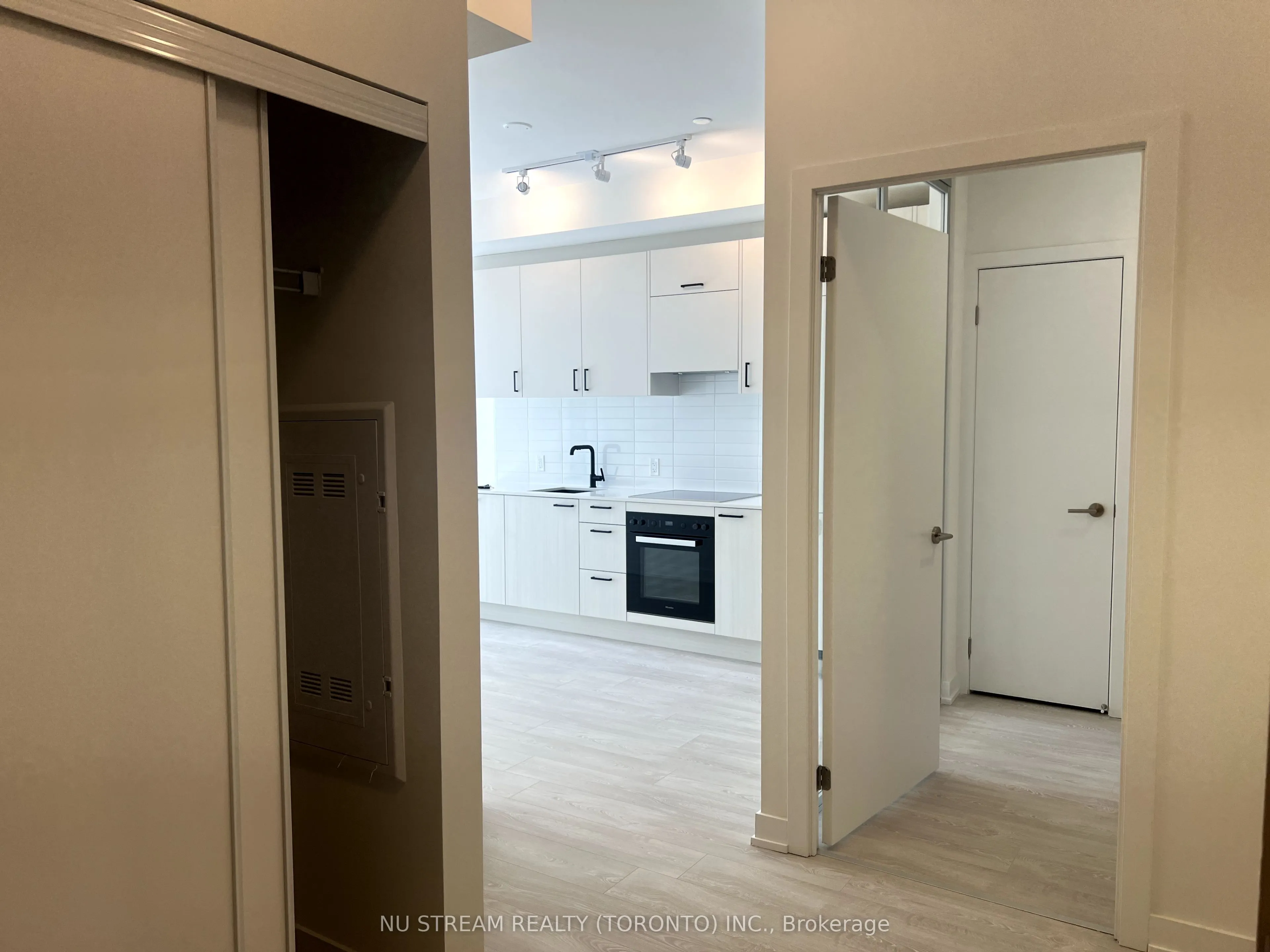 1 Kyle Lowry Road, #624