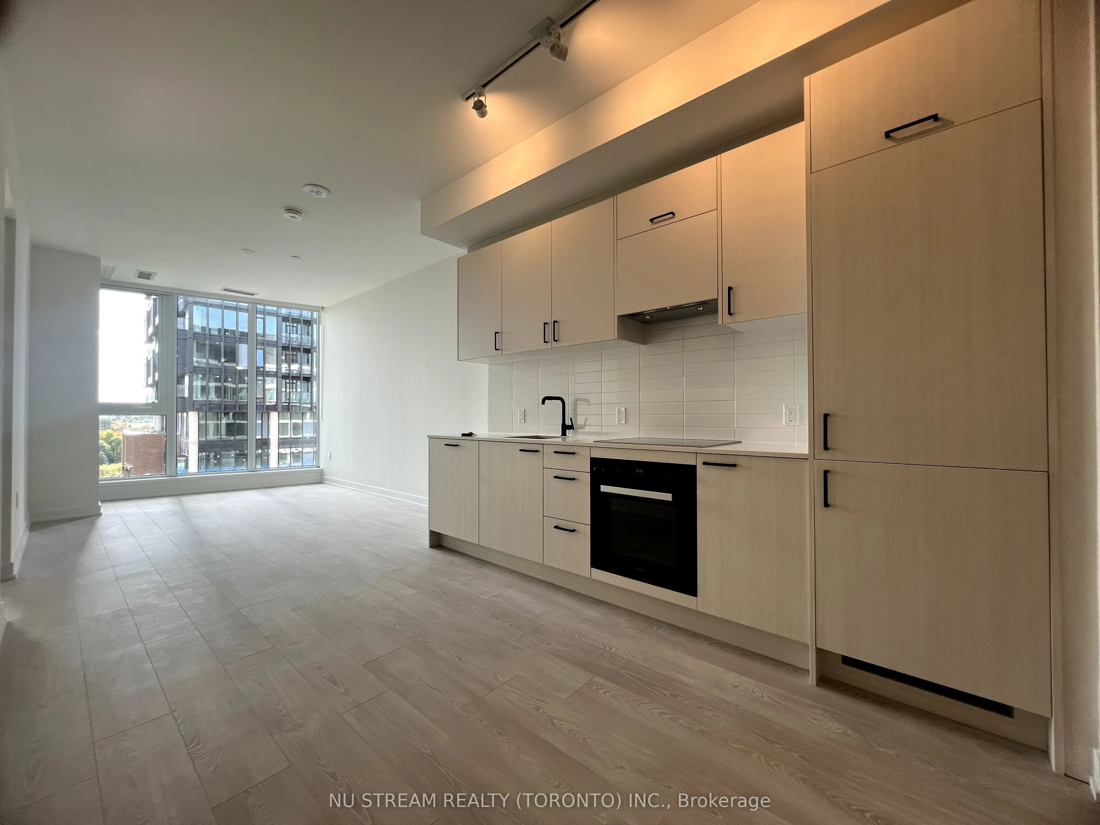 1 Kyle Lowry Road, #624
