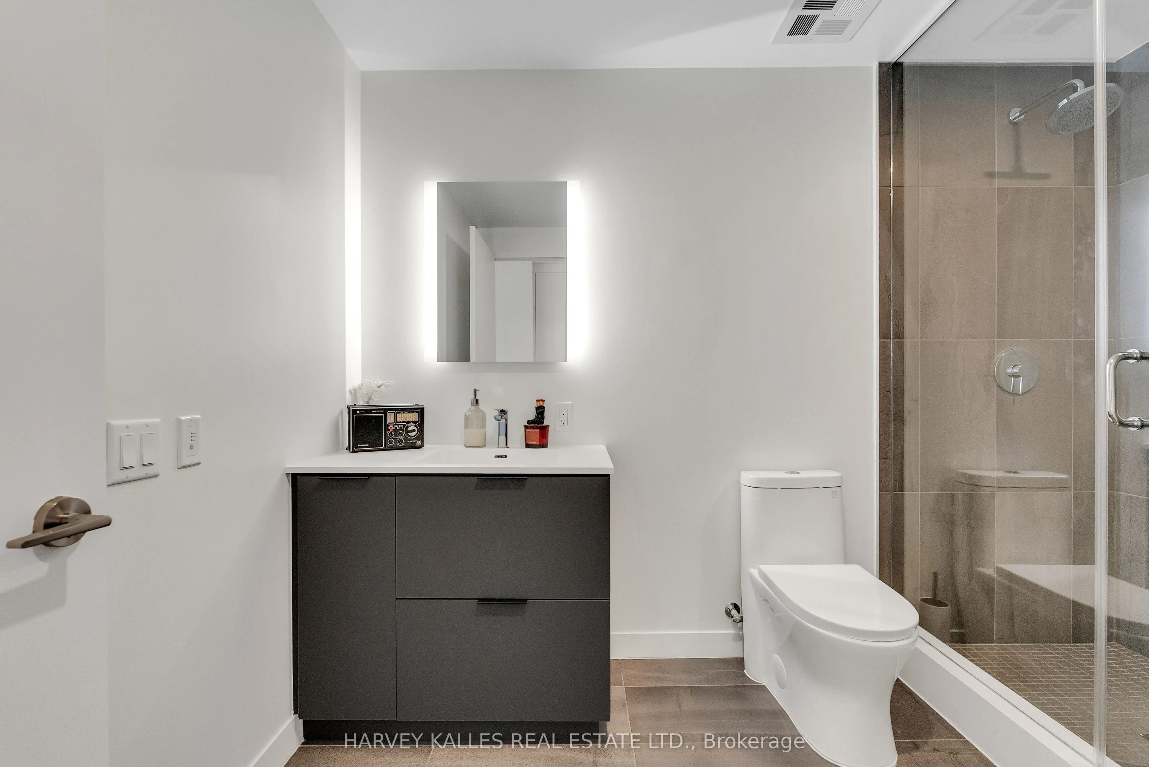185 Alberta Avenue, #1105