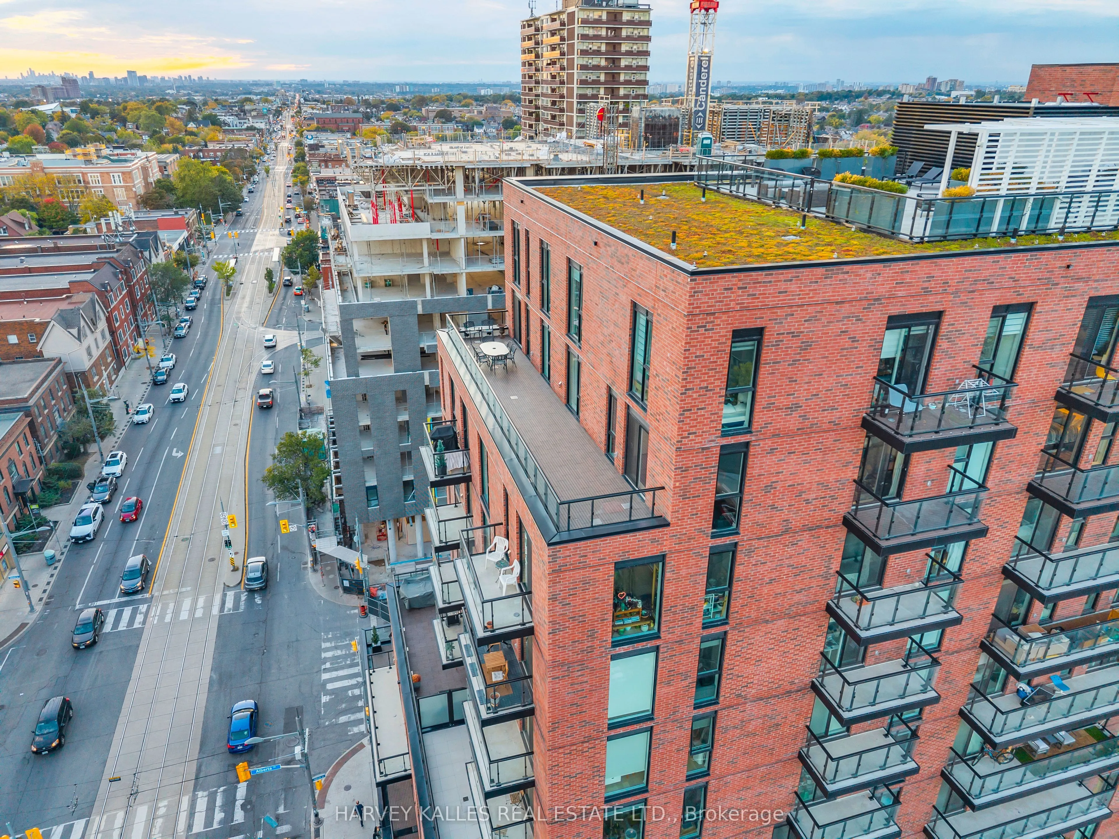 185 Alberta Avenue, #1105