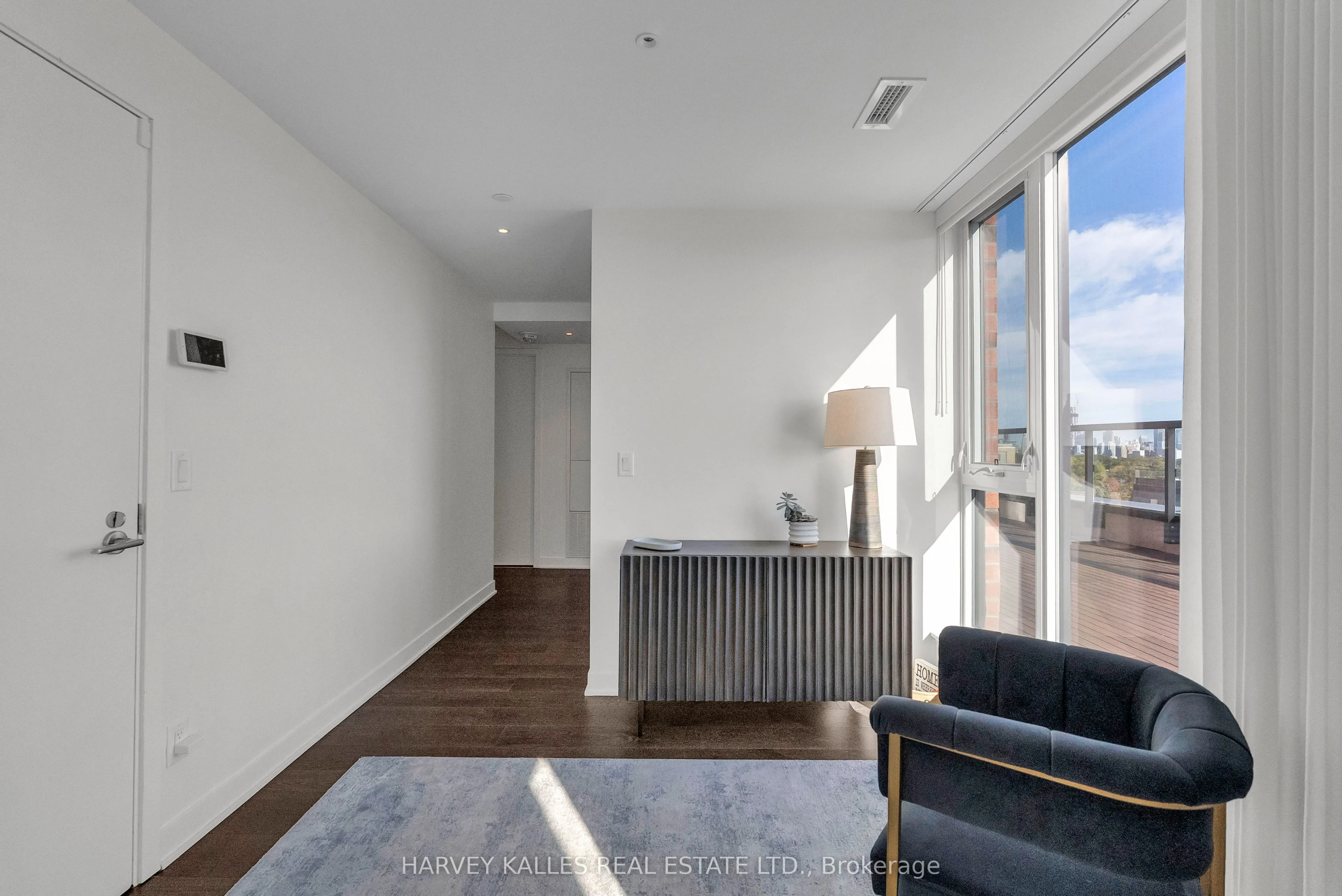 185 Alberta Avenue, #1105