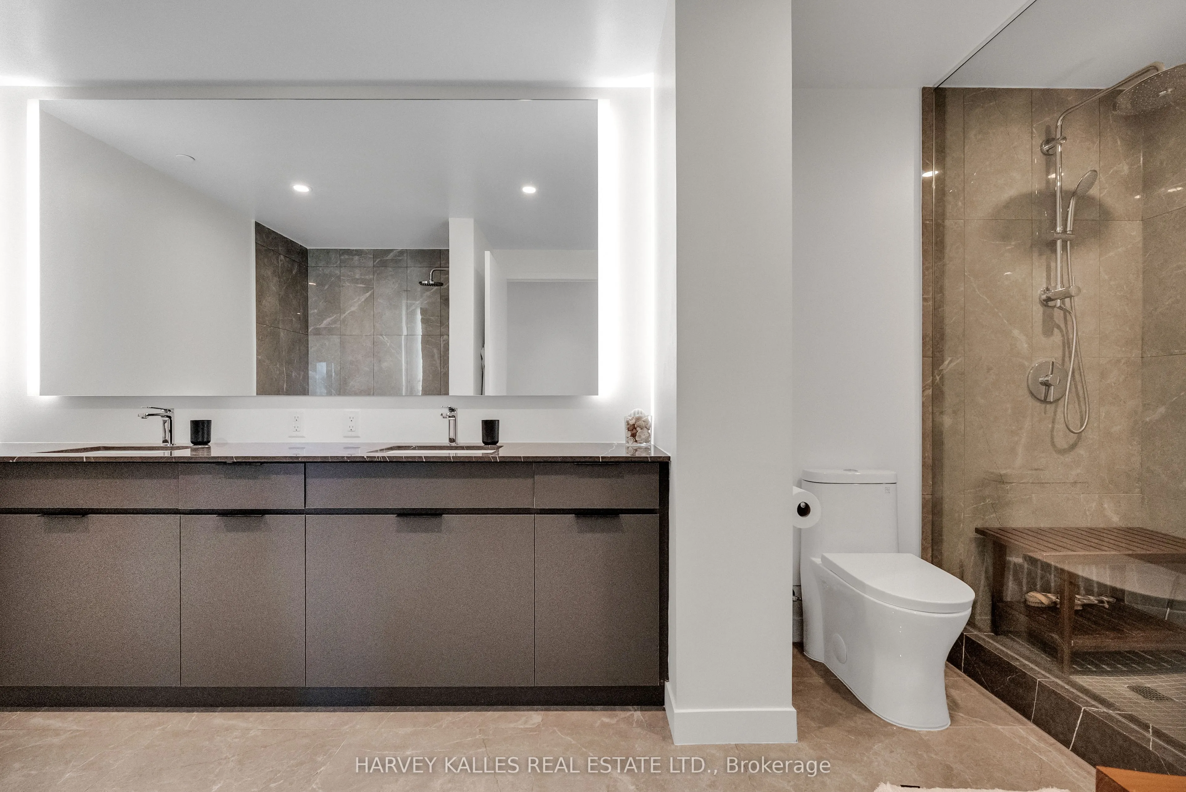 185 Alberta Avenue, #1105