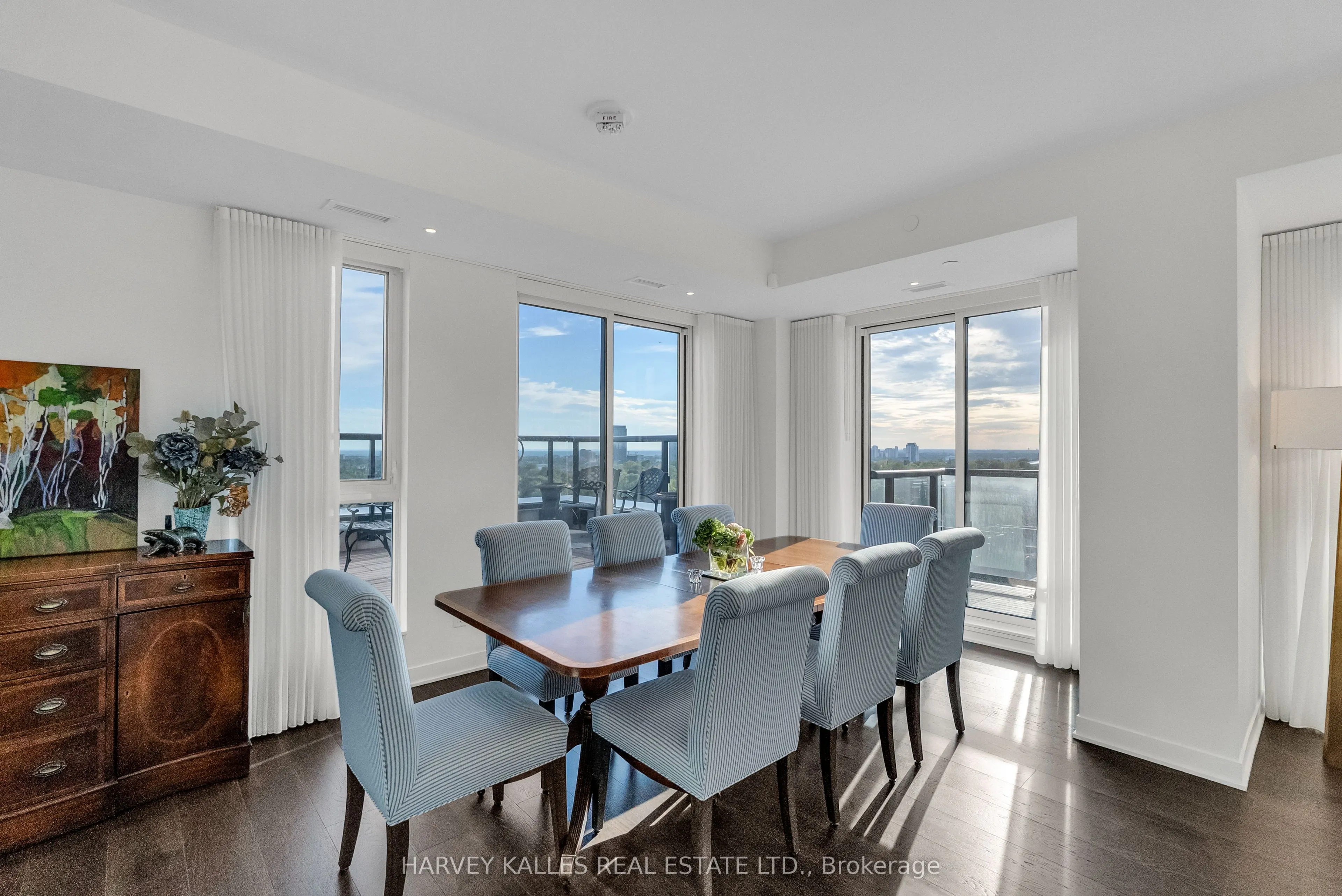 185 Alberta Avenue, #1105