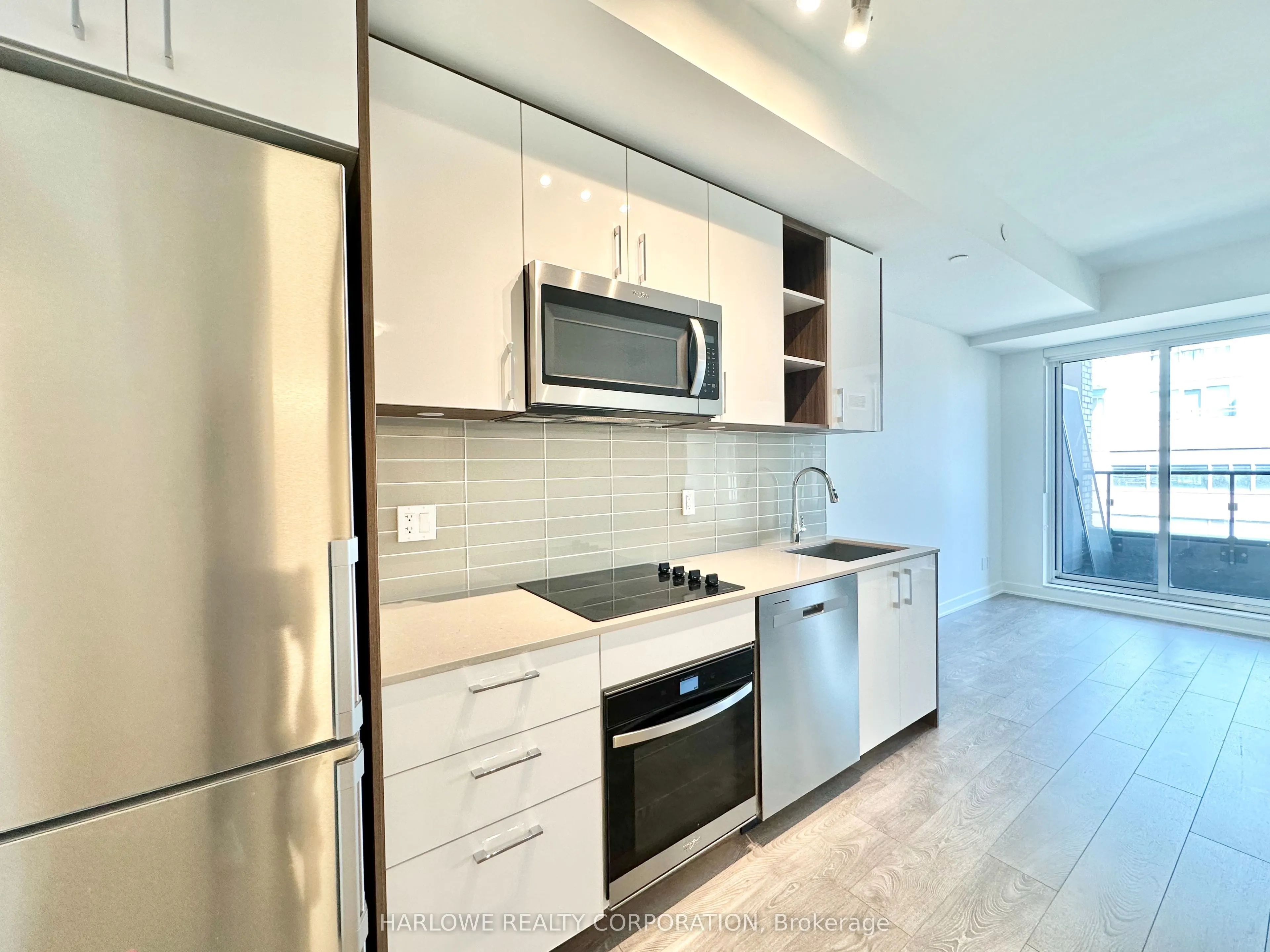 543 Richmond Street W, #608