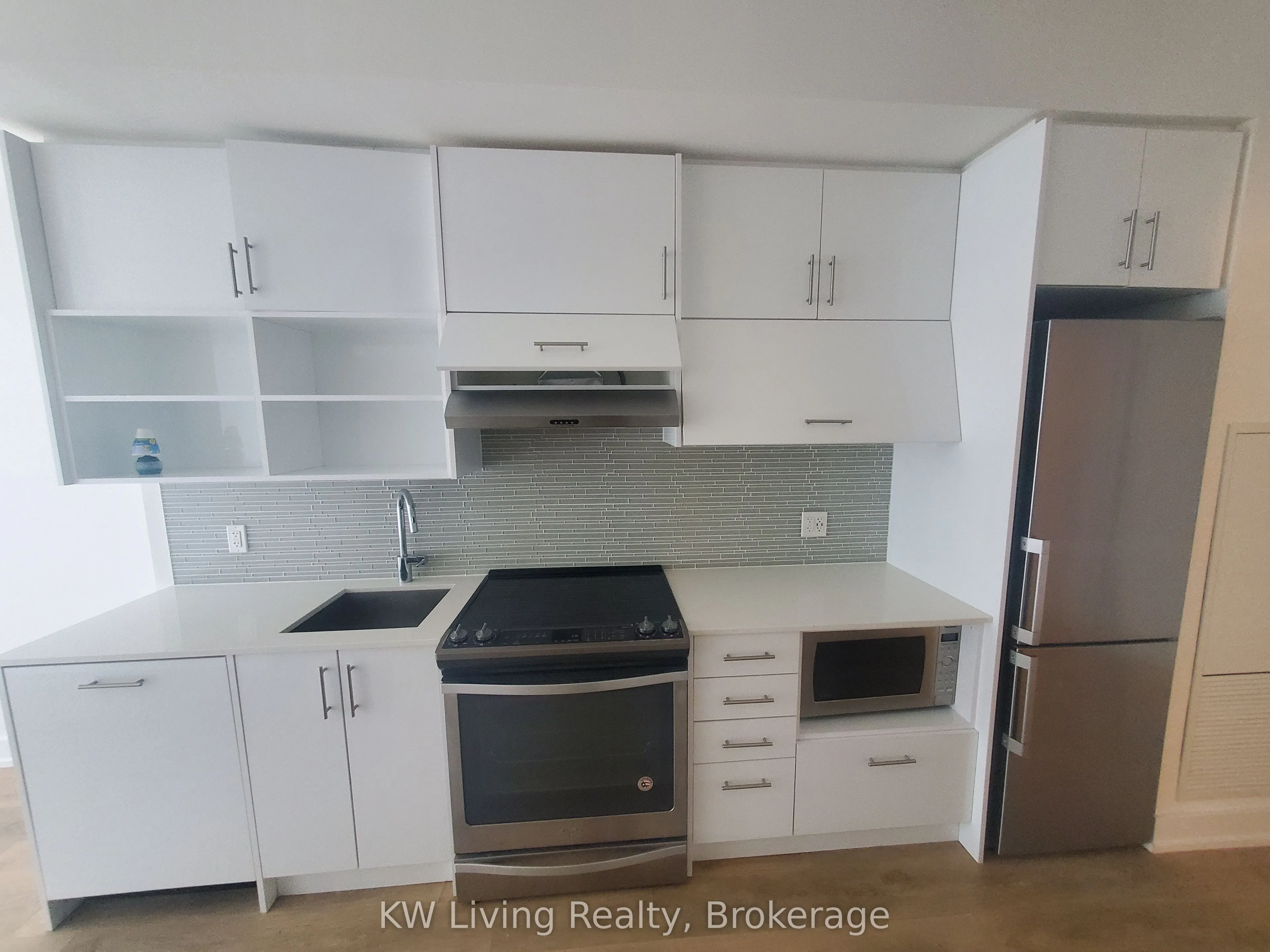 128 Fairview Mall Drive, #610