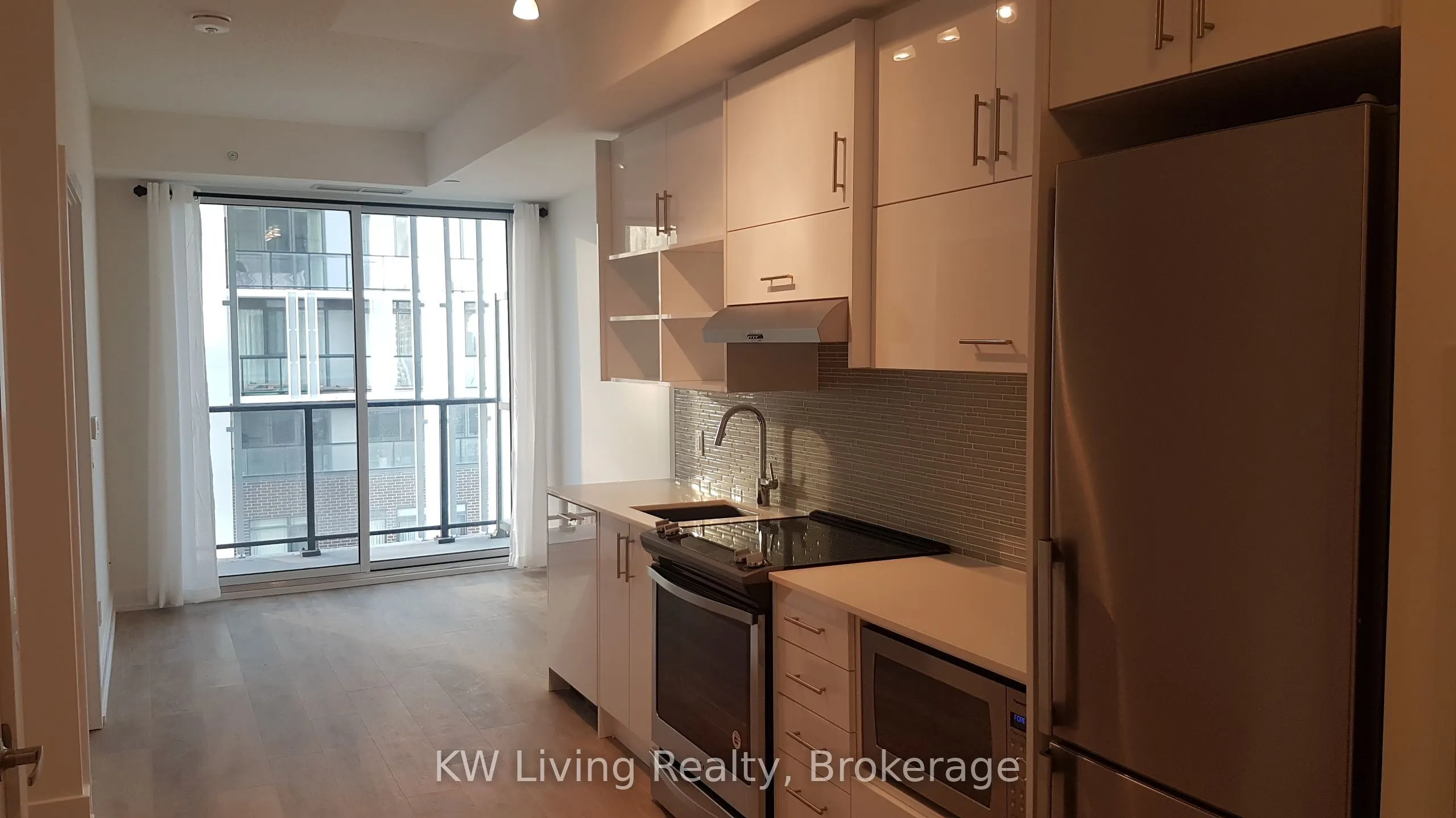 128 Fairview Mall Drive, #610