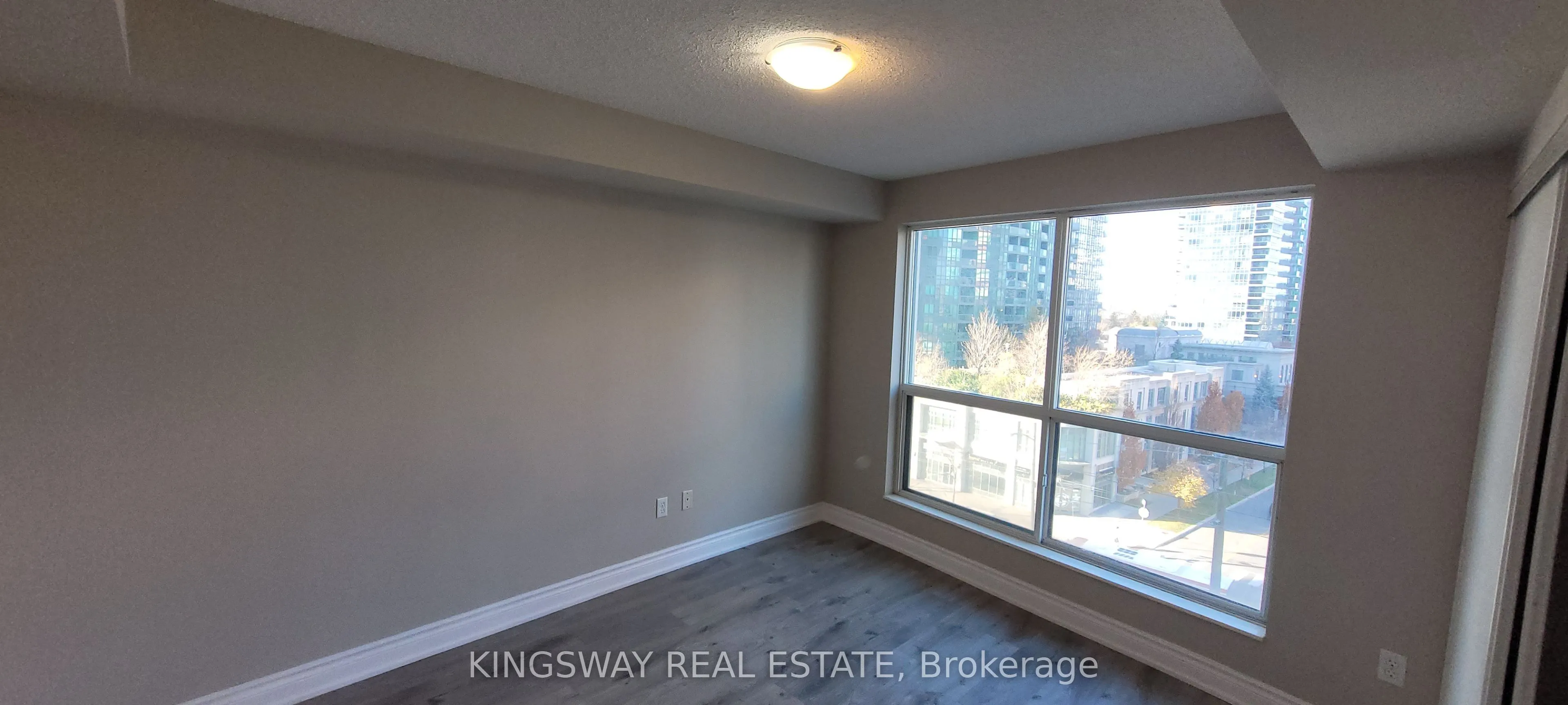7 Lorraine Drive, #812