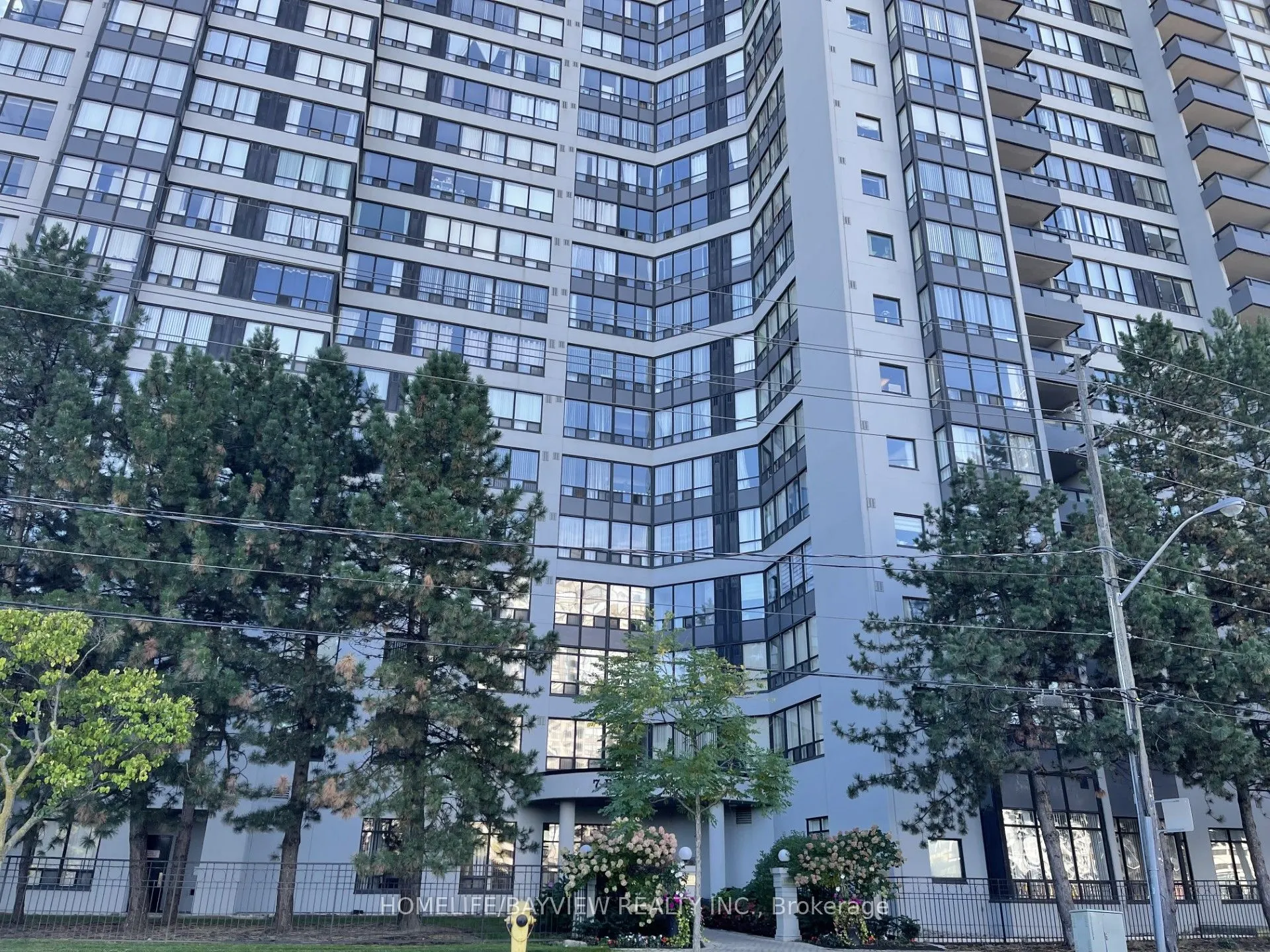 7 Bishop Avenue, #1712