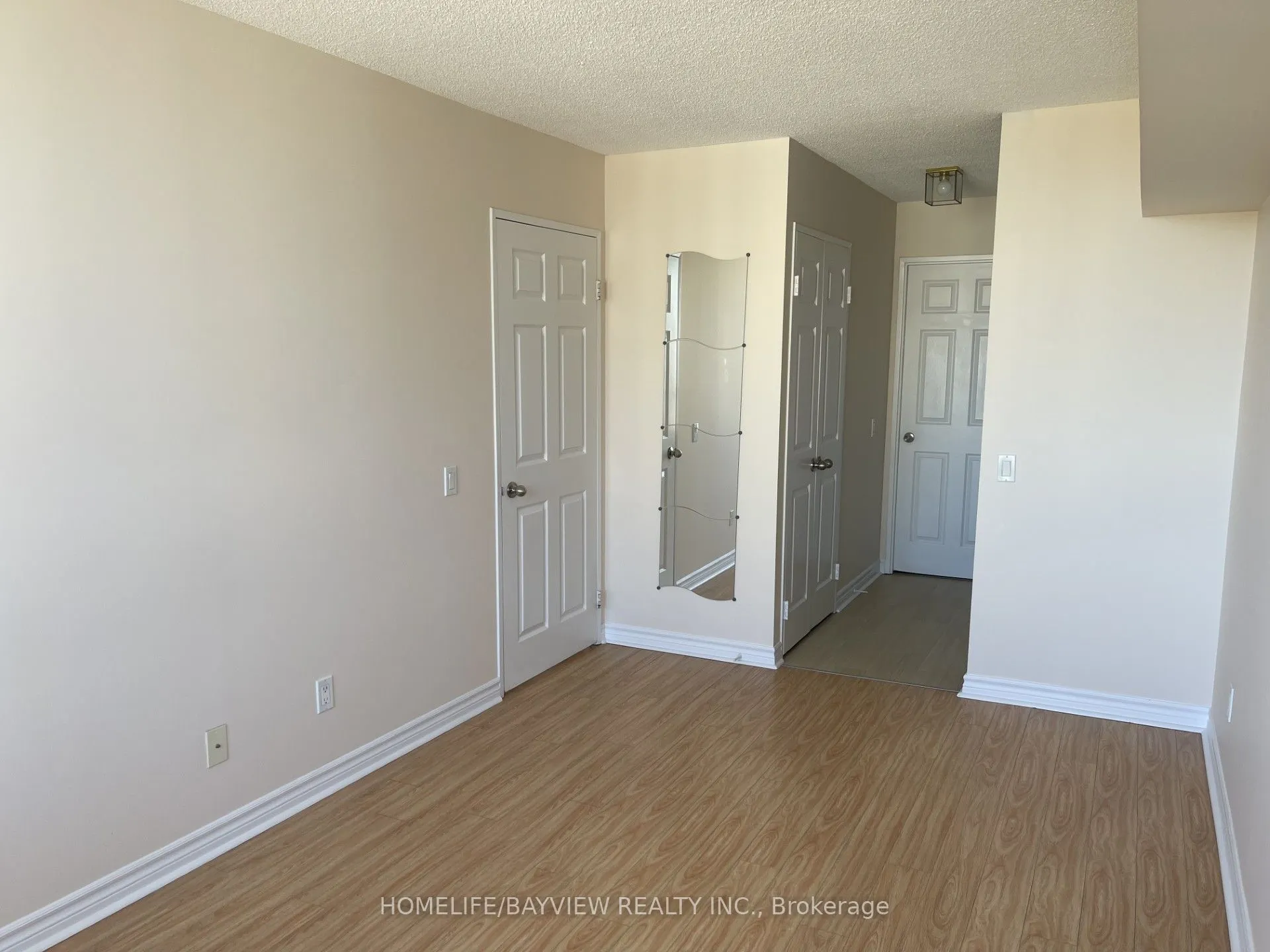 7 Bishop Avenue, #1712