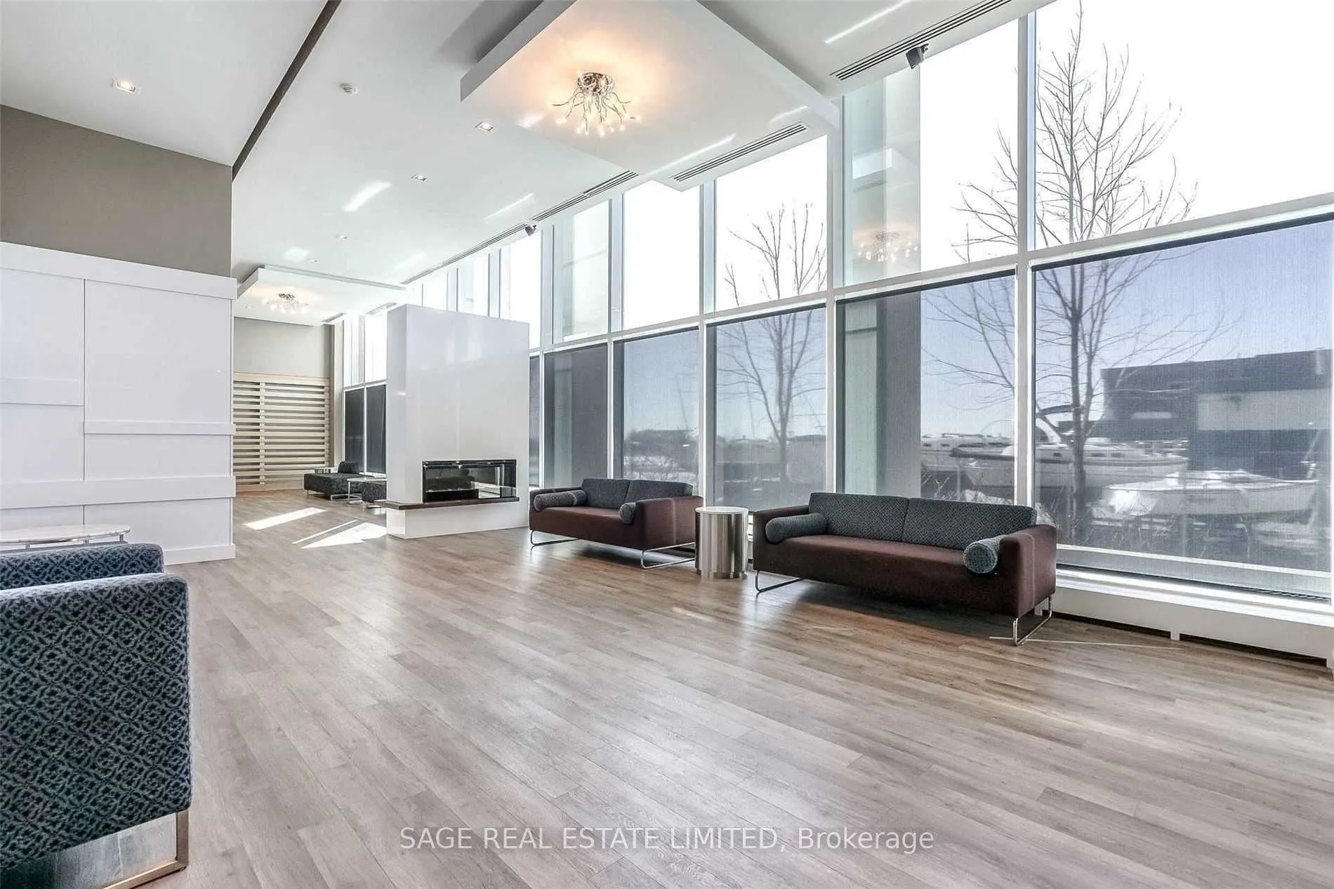 90 Stadium Road, #731