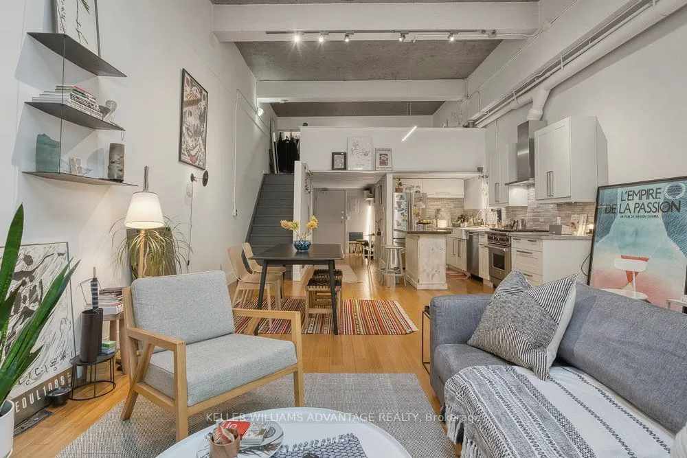 264 Seaton Street, #206