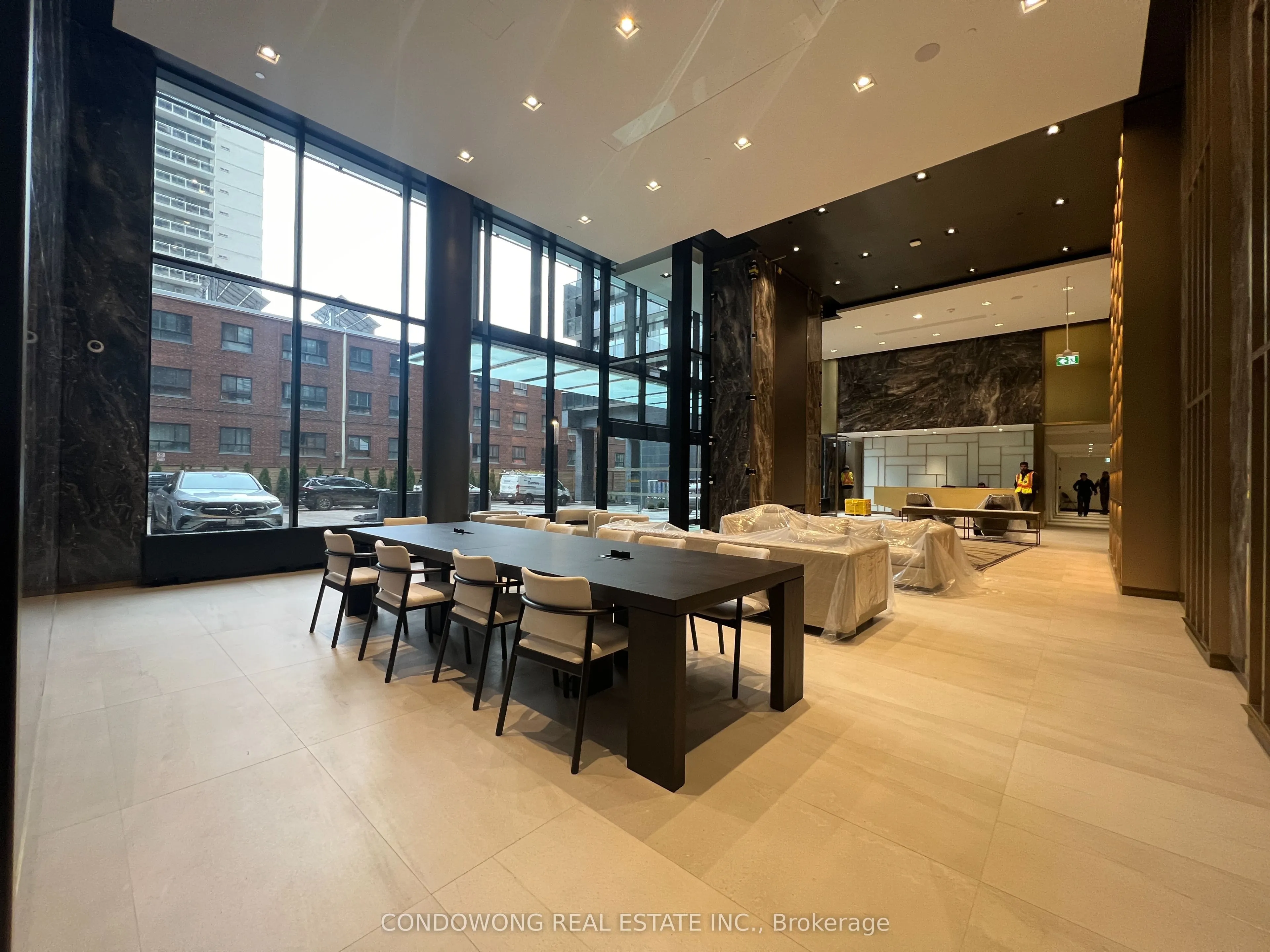 127 Broadway Avenue, #1910
