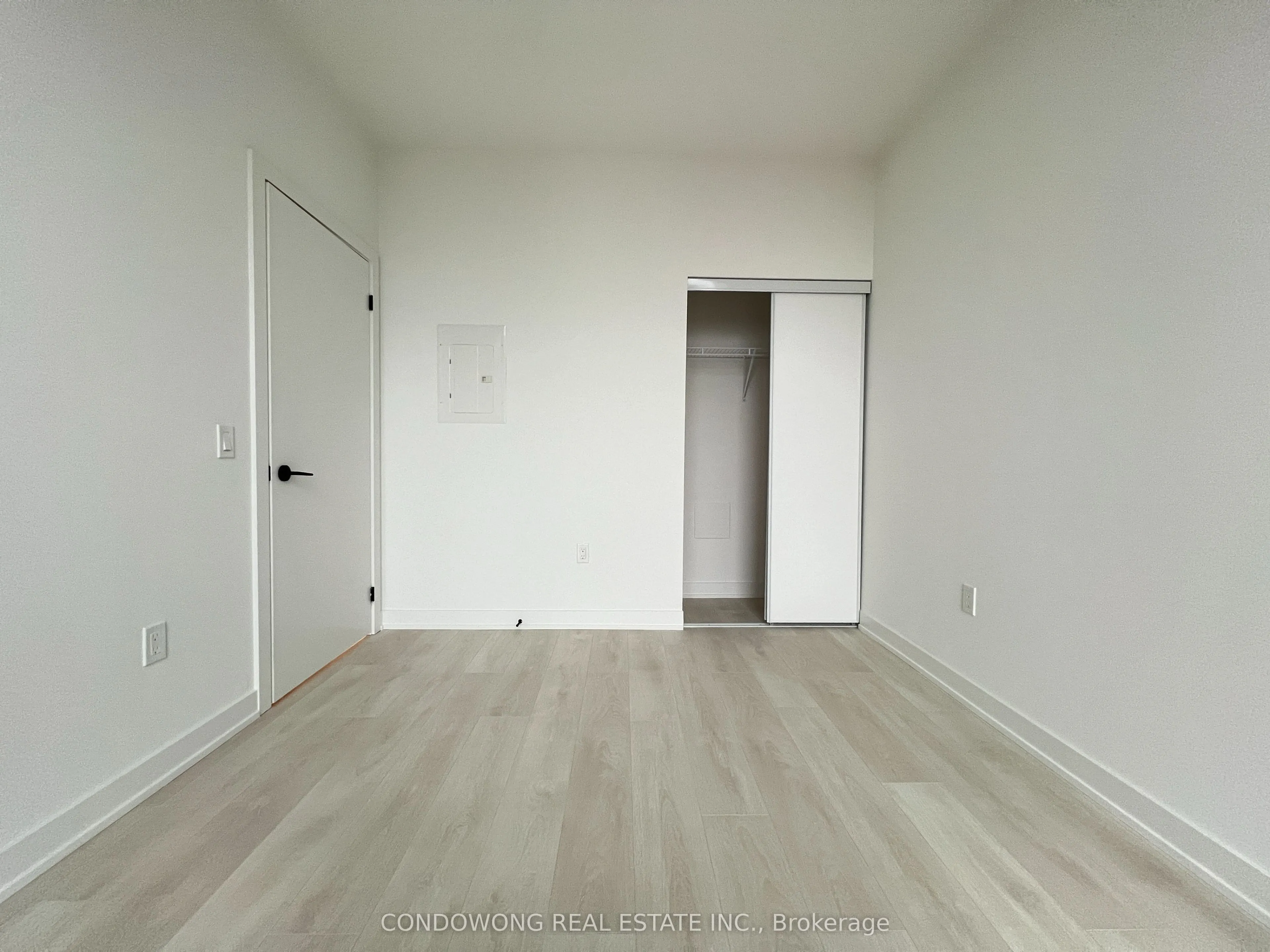 127 Broadway Avenue, #1910