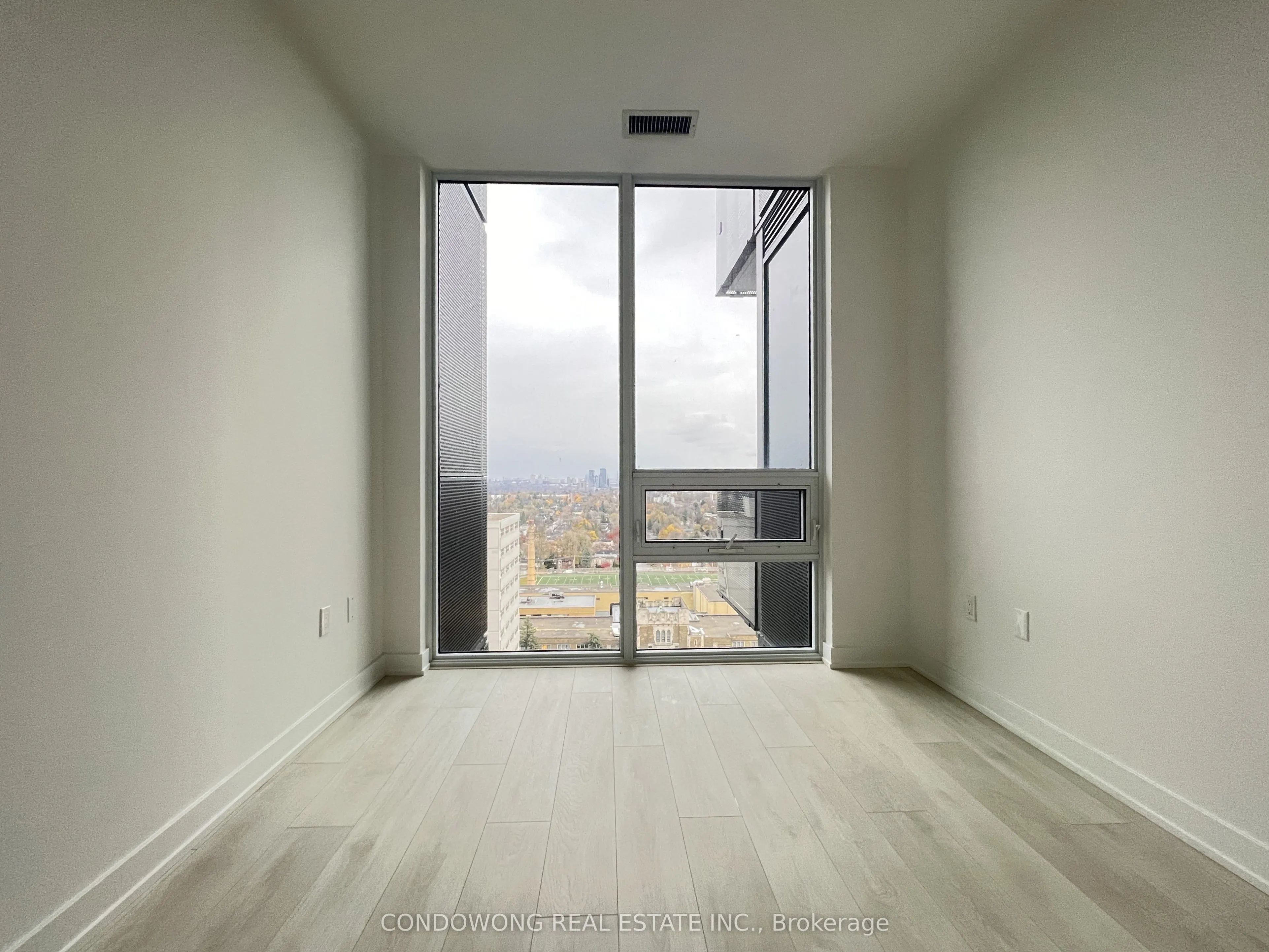 127 Broadway Avenue, #1910