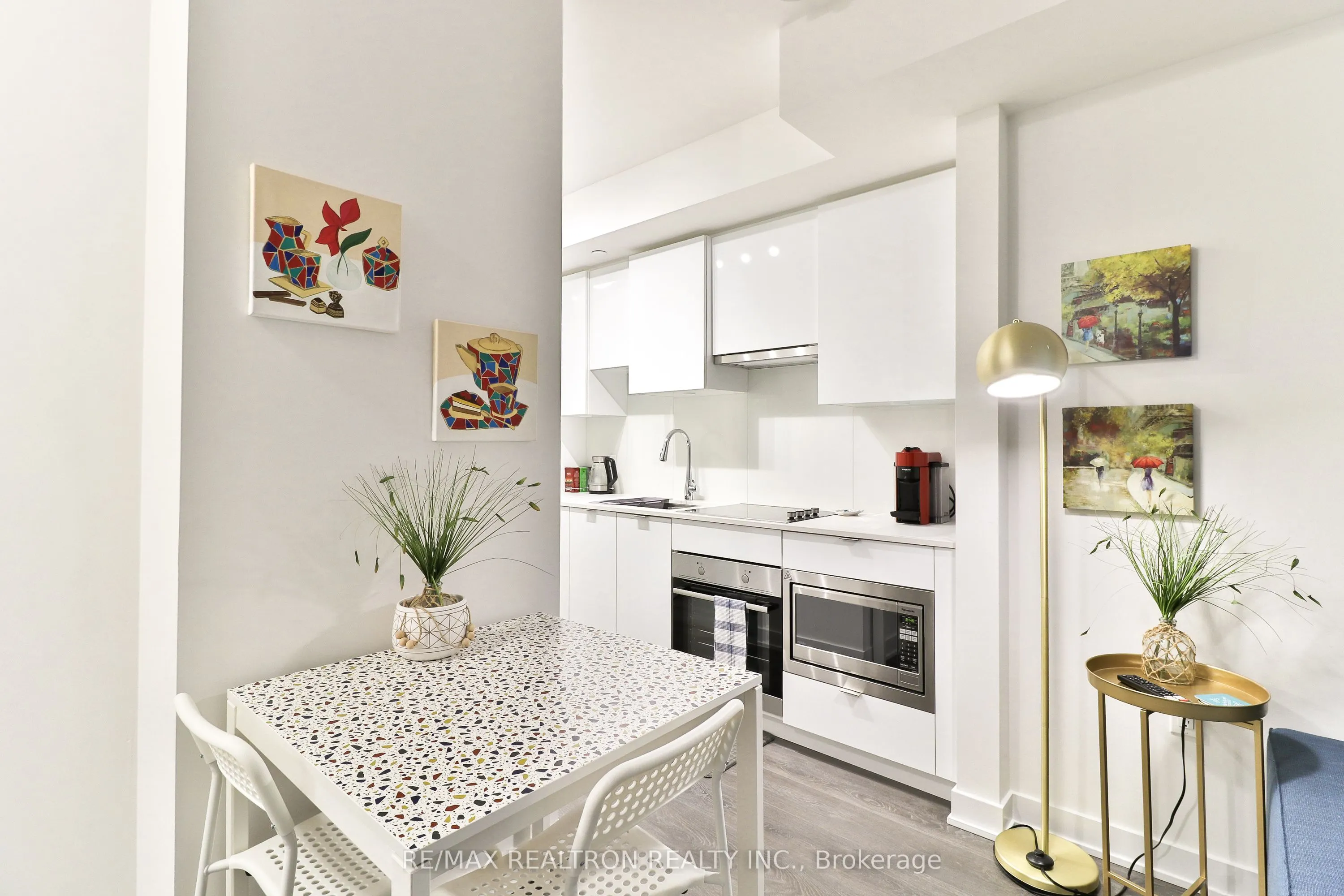 195 Redpath Avenue, #2216