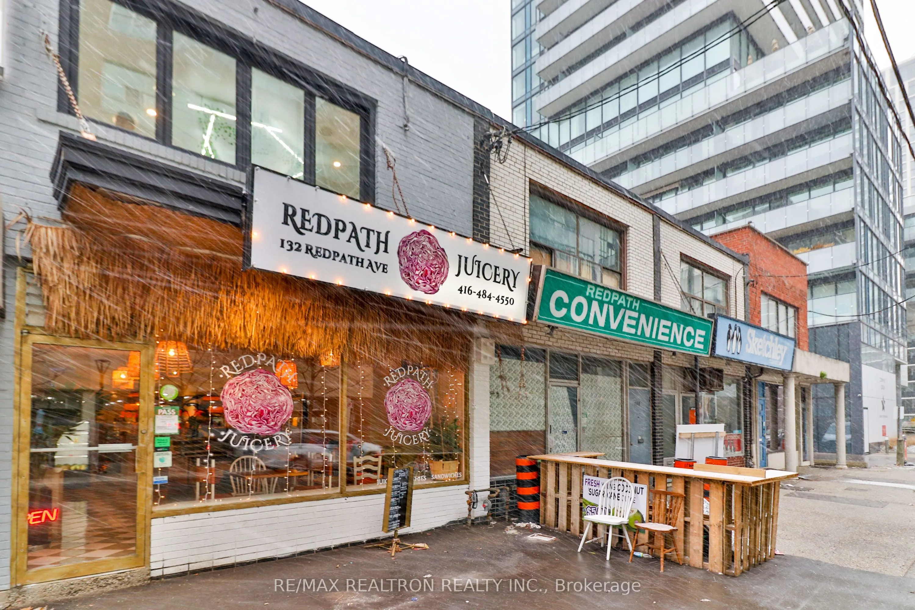195 Redpath Avenue, #2216