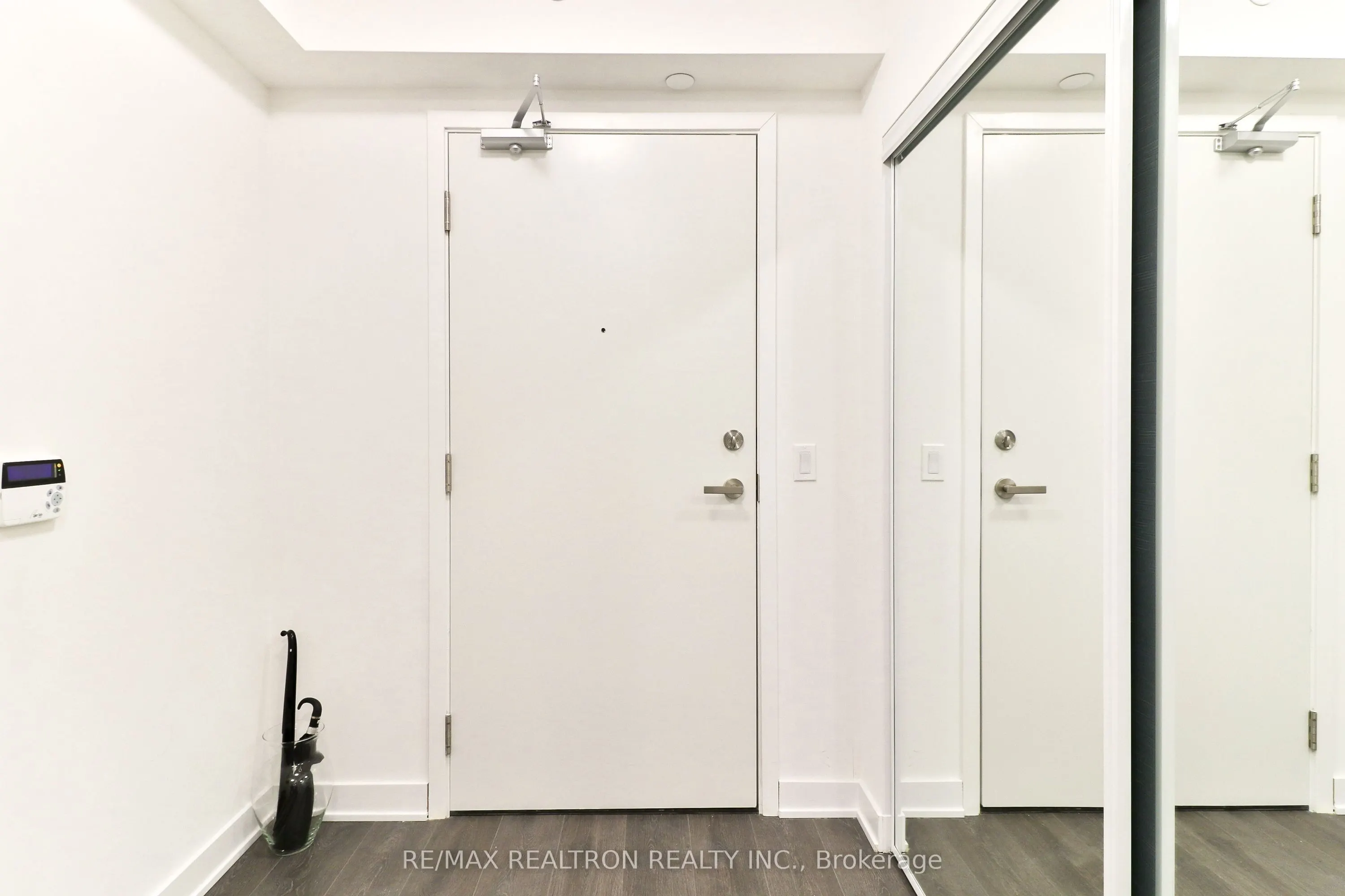 195 Redpath Avenue, #2216