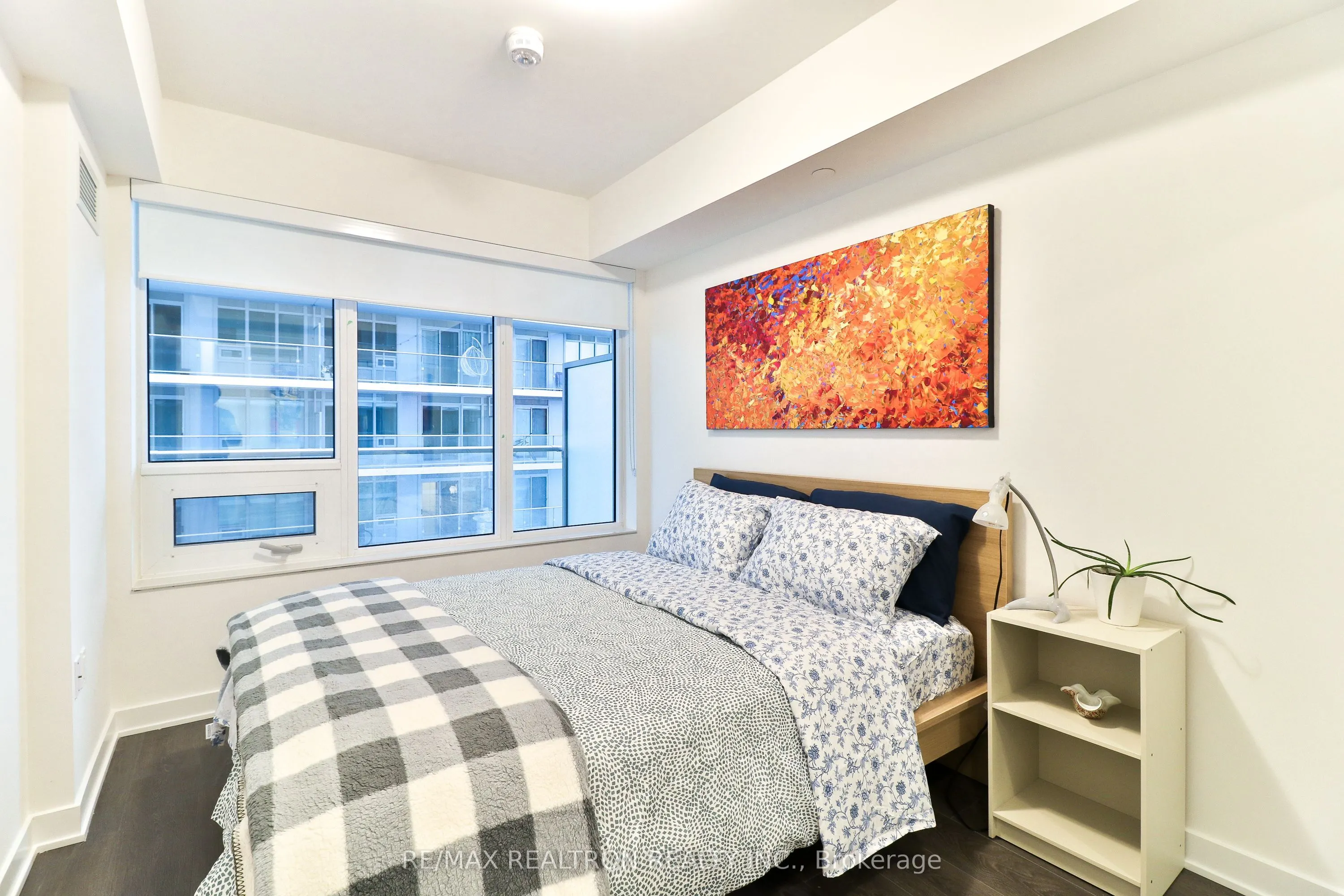 195 Redpath Avenue, #2216