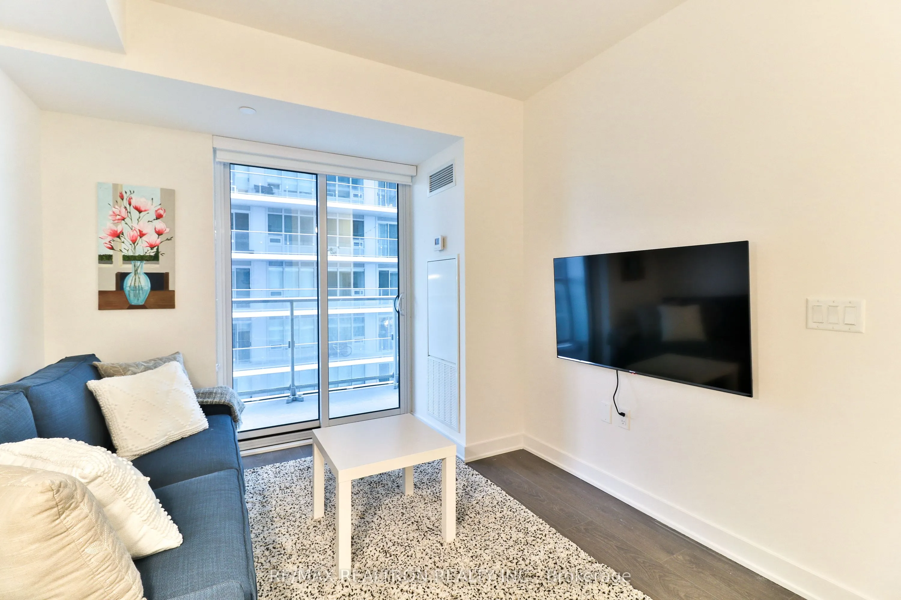 195 Redpath Avenue, #2216