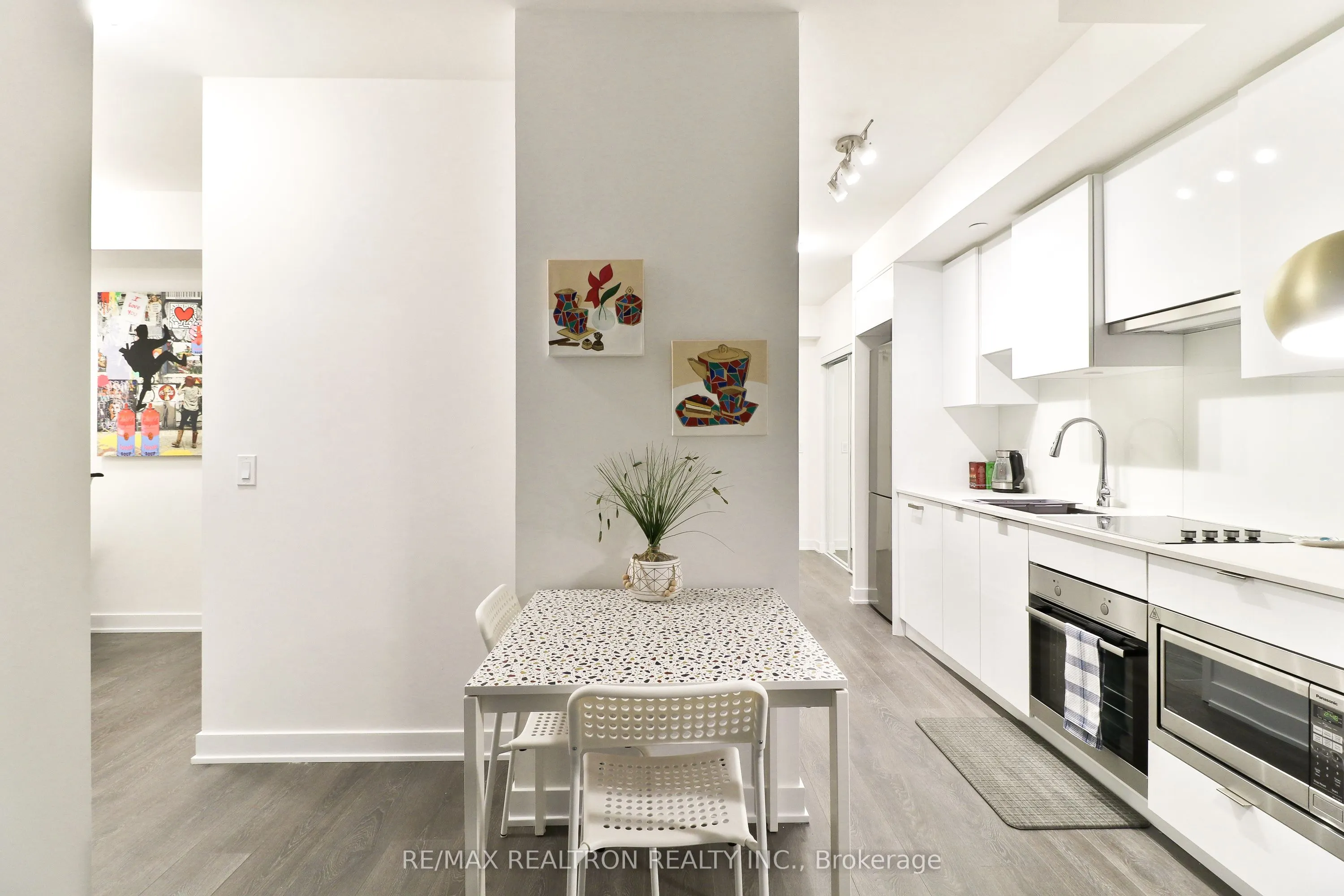 195 Redpath Avenue, #2216