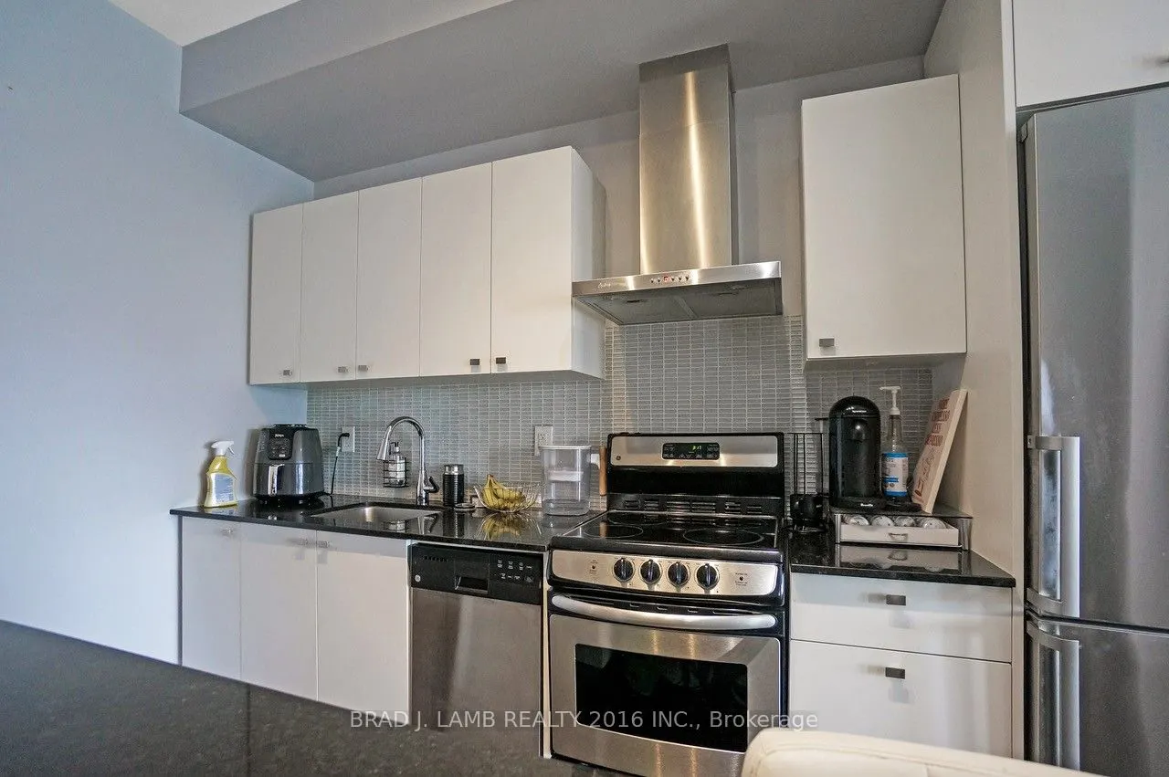 51 East Liberty Street, #2211
