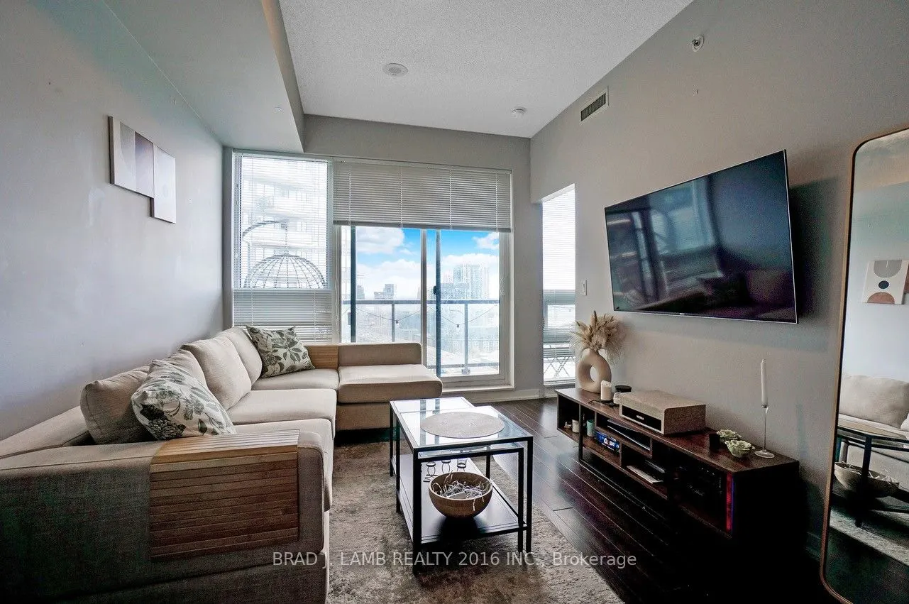 51 East Liberty Street, #2211