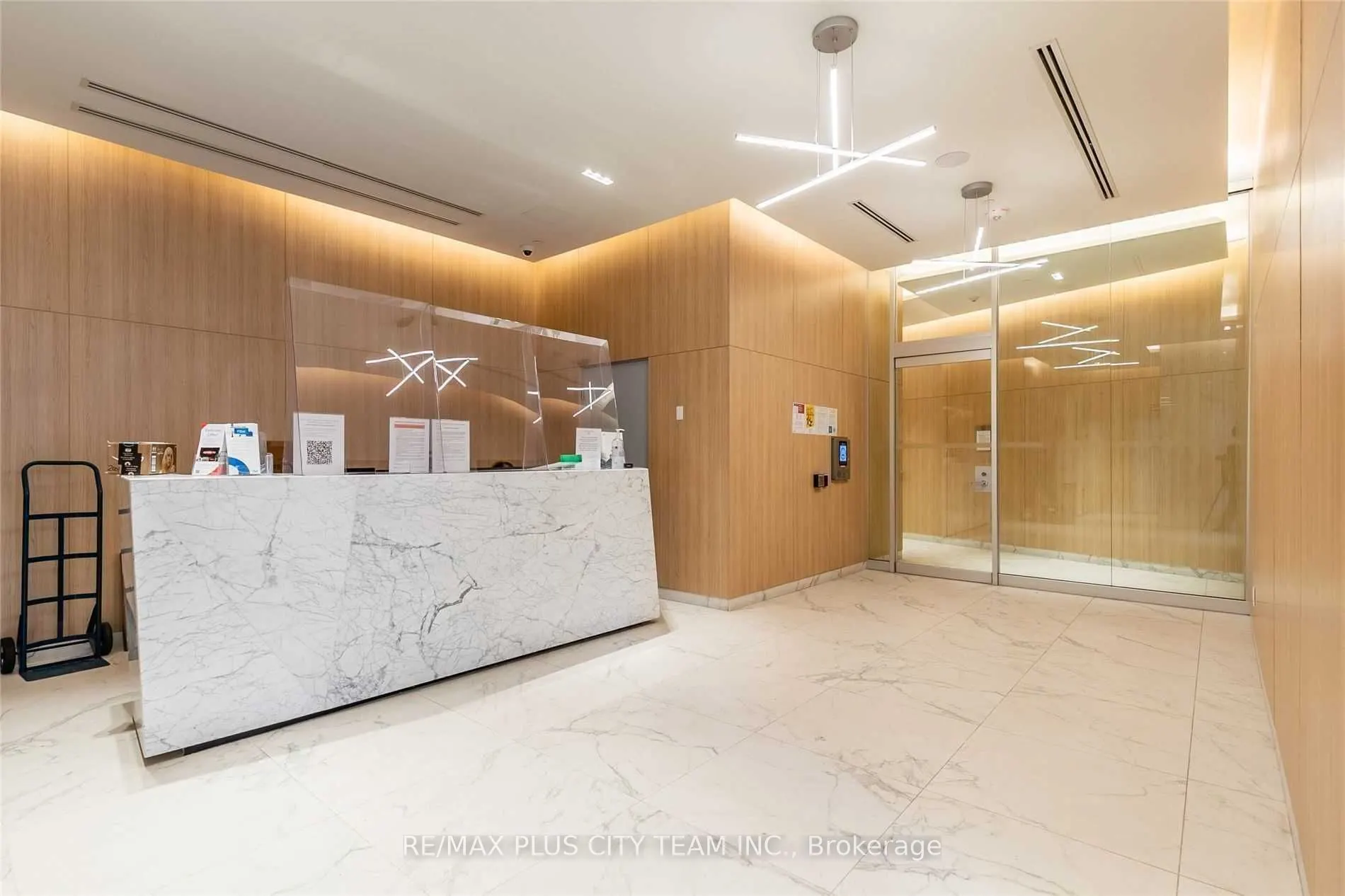 50 Ordnance Street, #2208