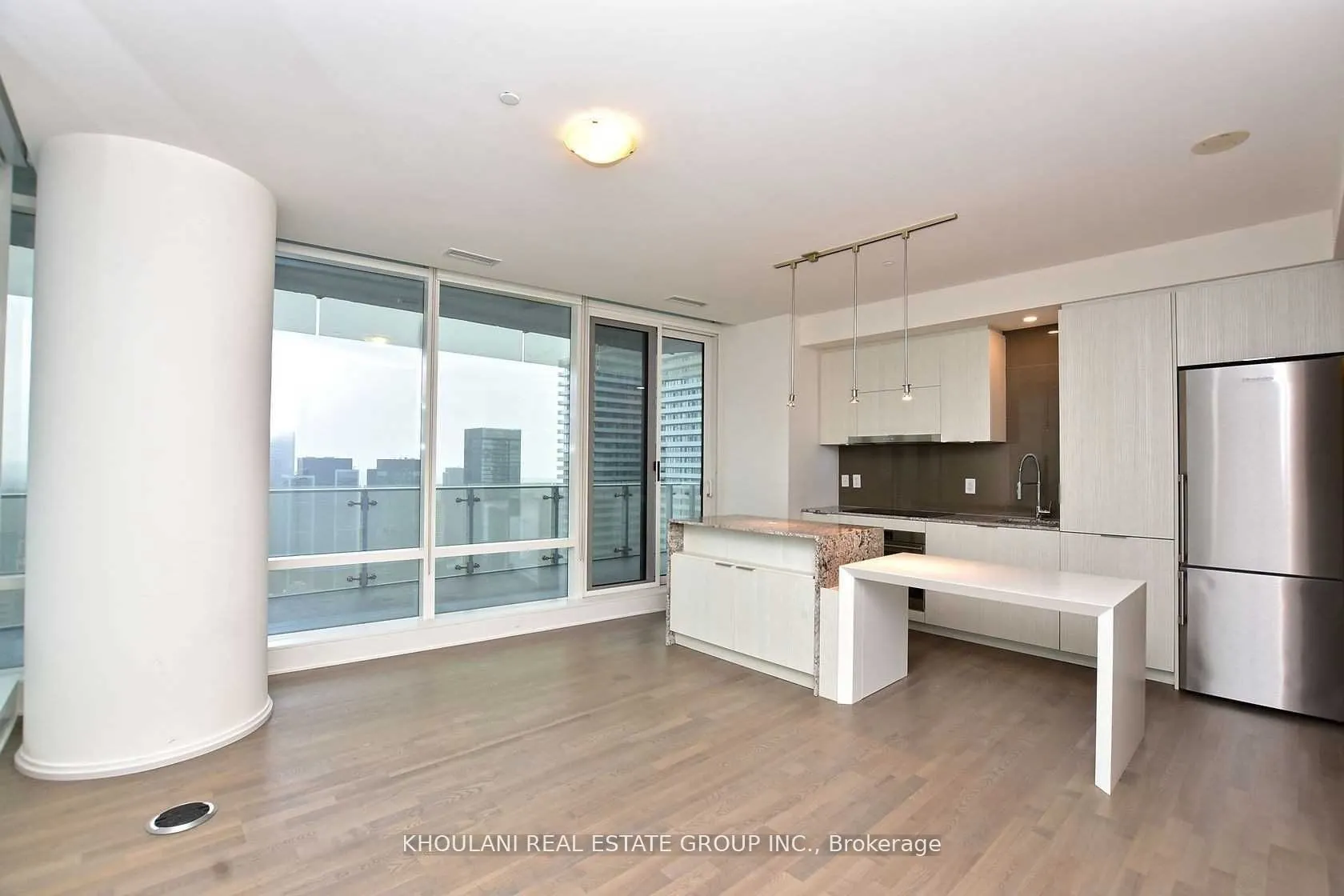 1 Bloor Street E, #4101