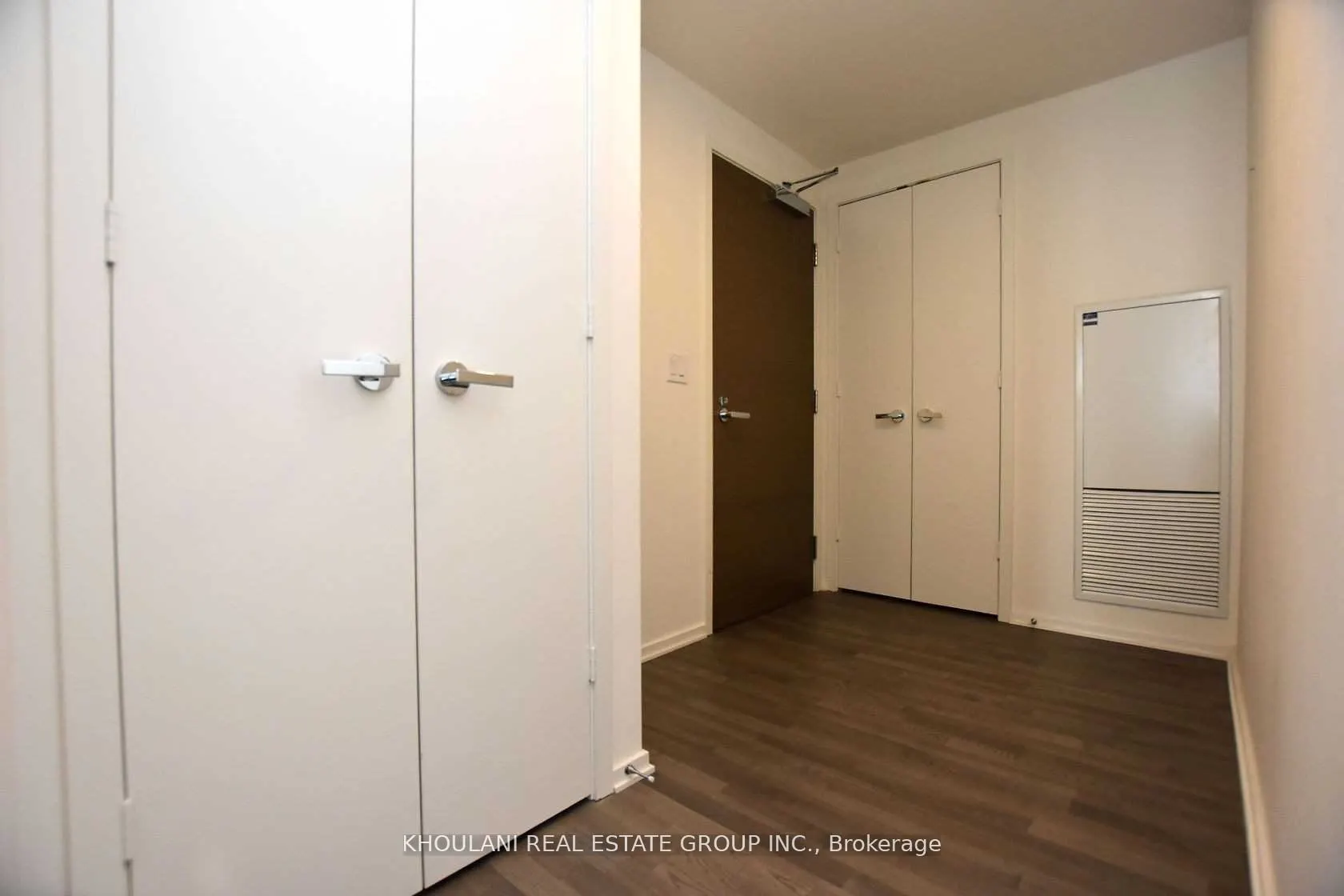 1 Bloor Street E, #4101