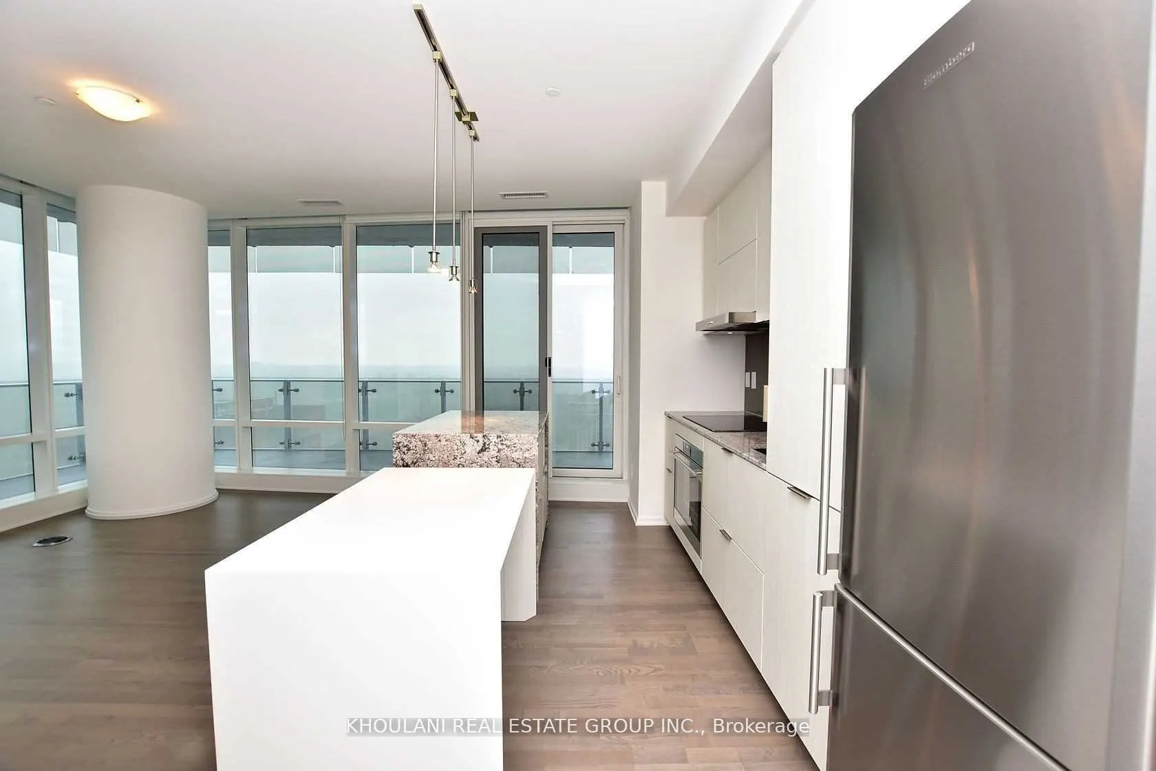1 Bloor Street E, #4101