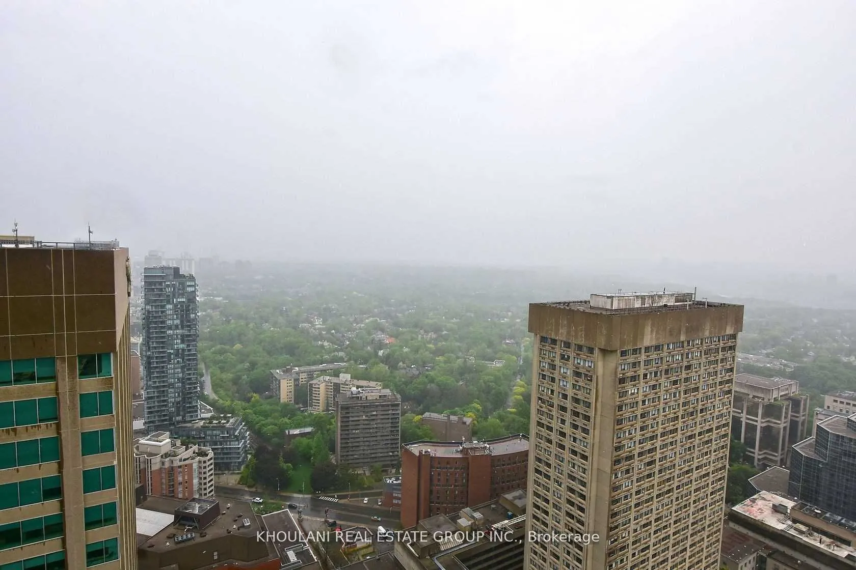 1 Bloor Street E, #4101