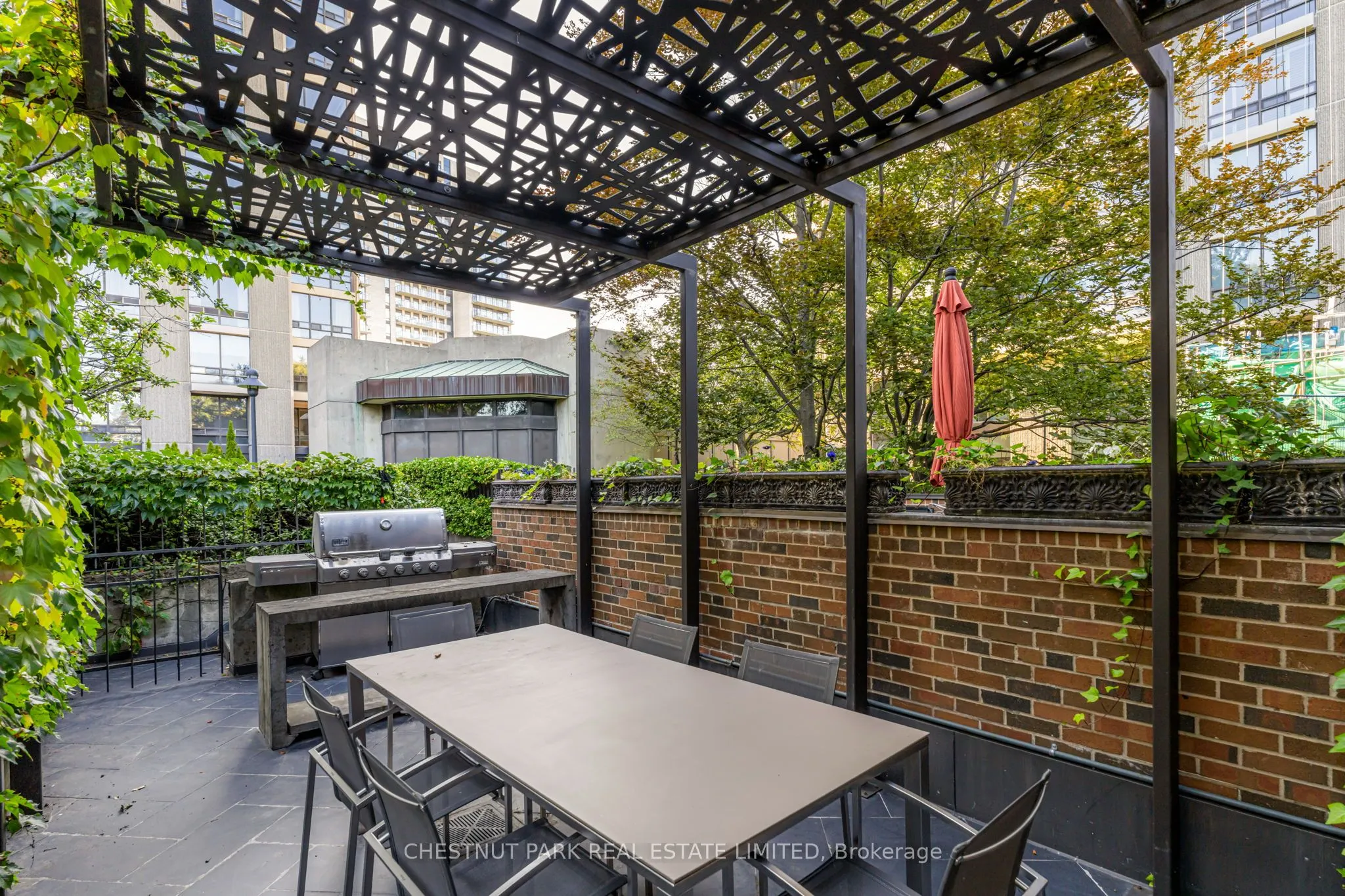 84 Oriole Road