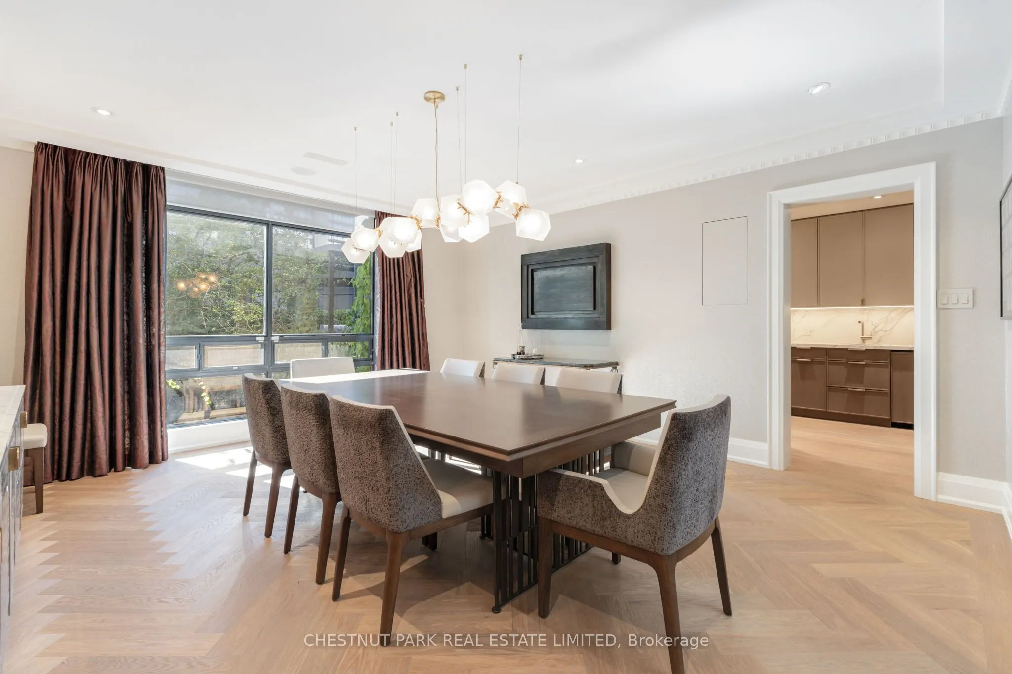 84 Oriole Road