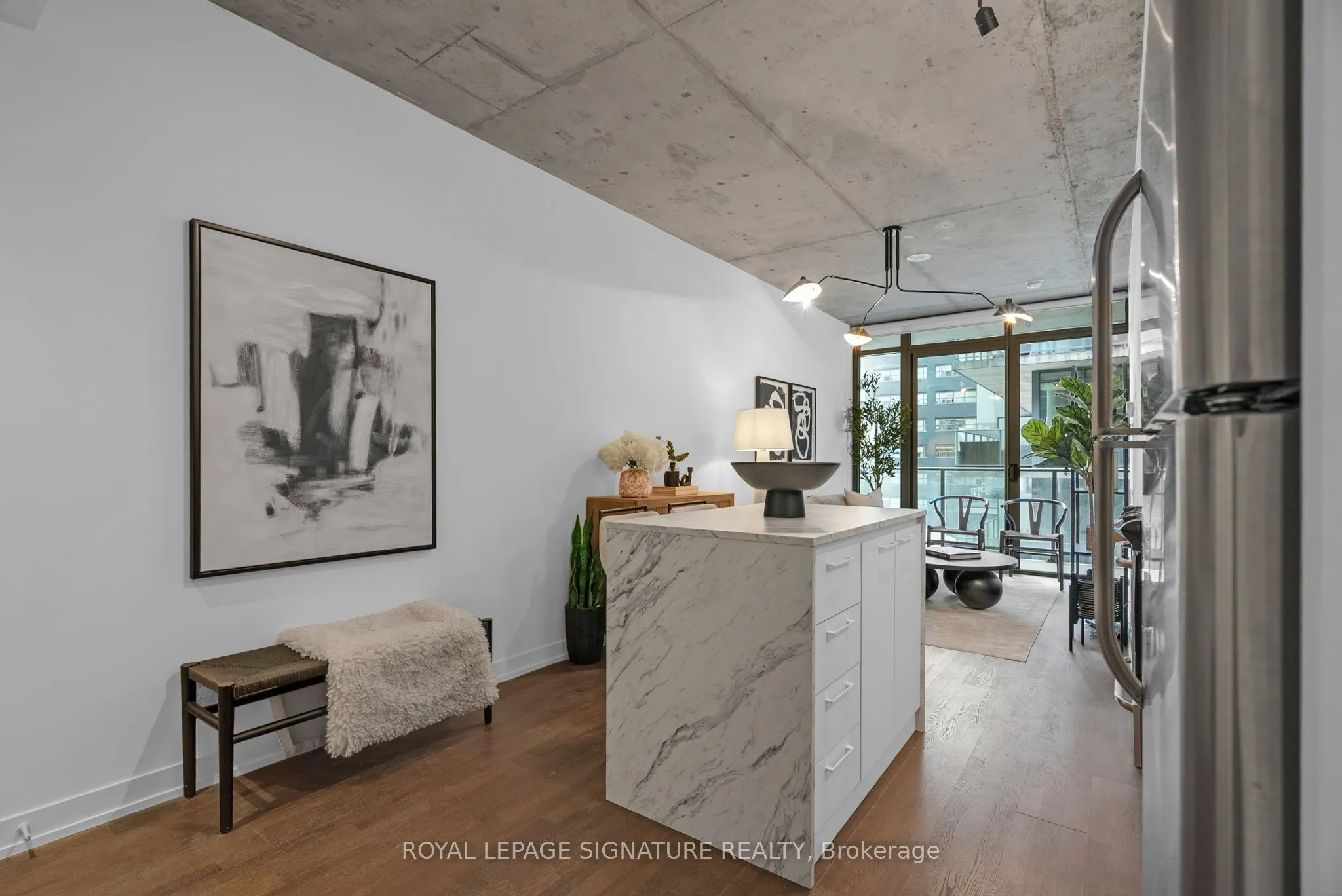 650 King Street W, #804