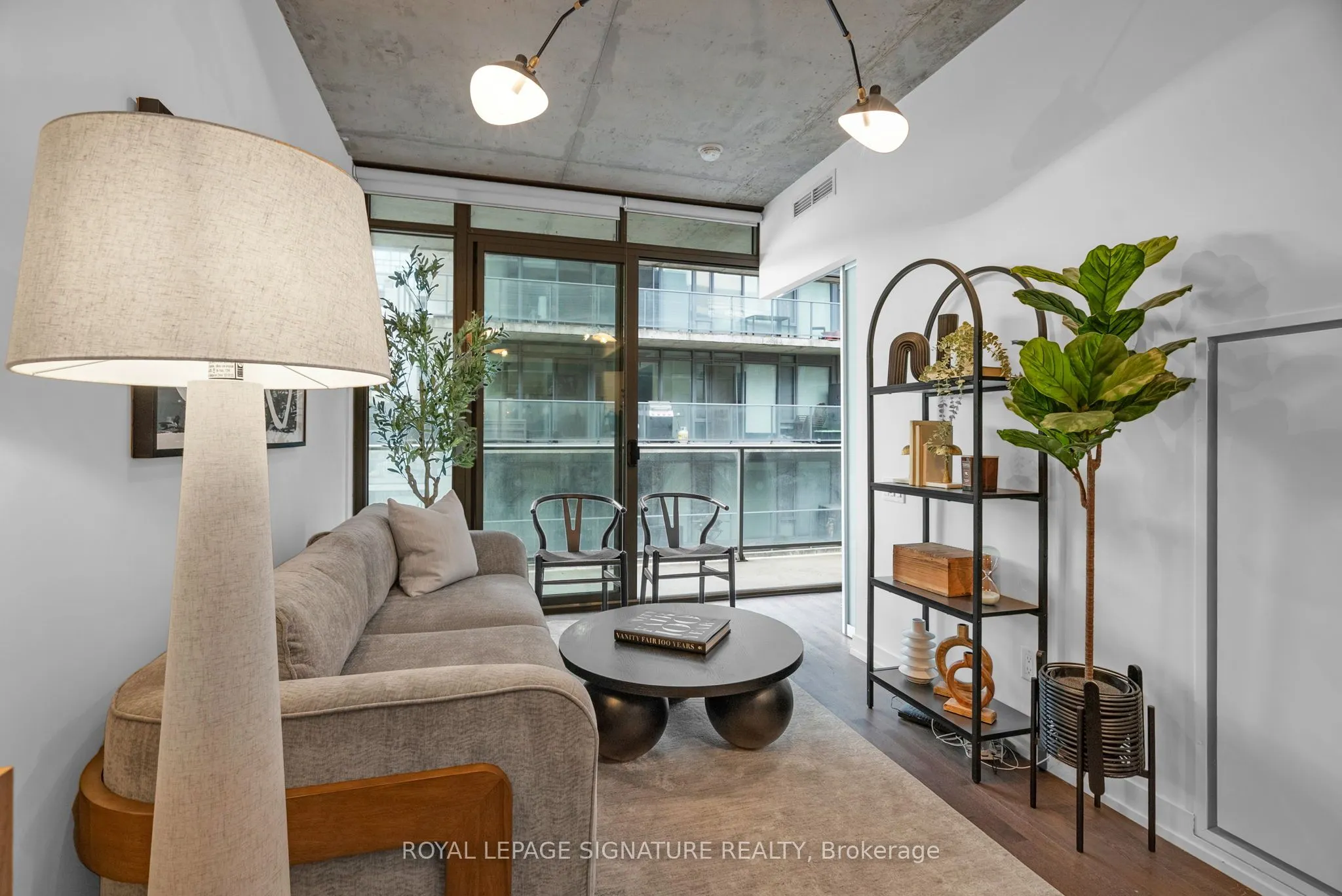 650 King Street W, #804