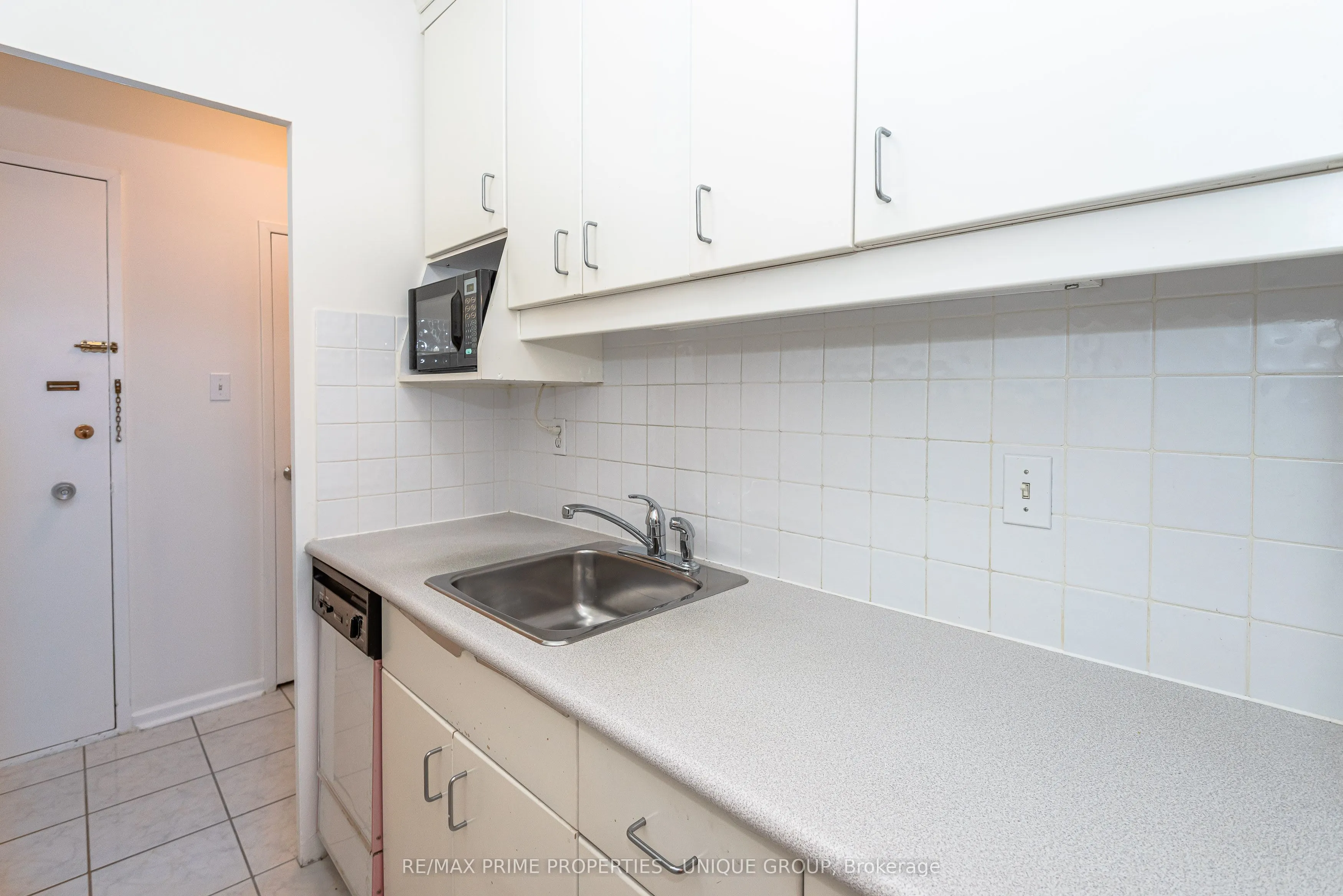 78 Warren Road, #303