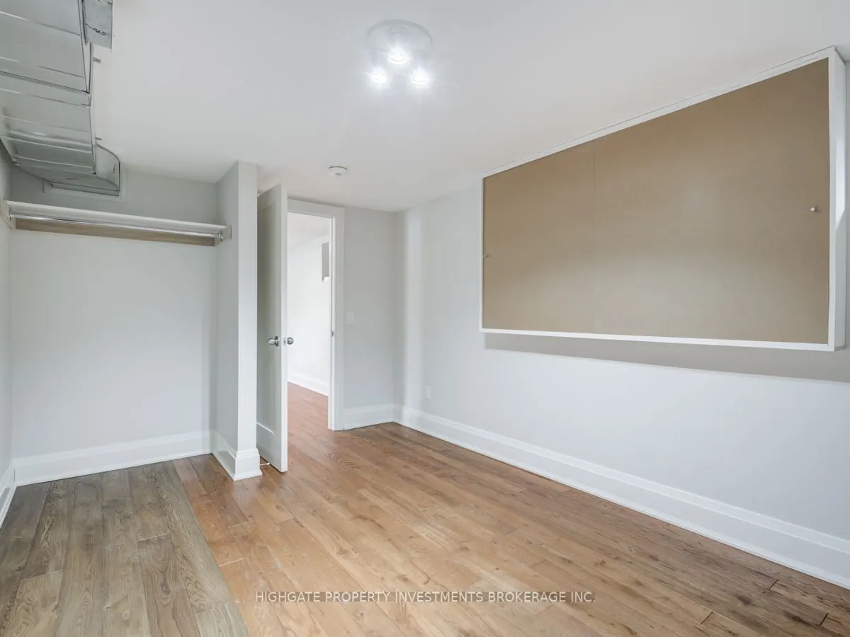 129 Hilton Avenue, #Base