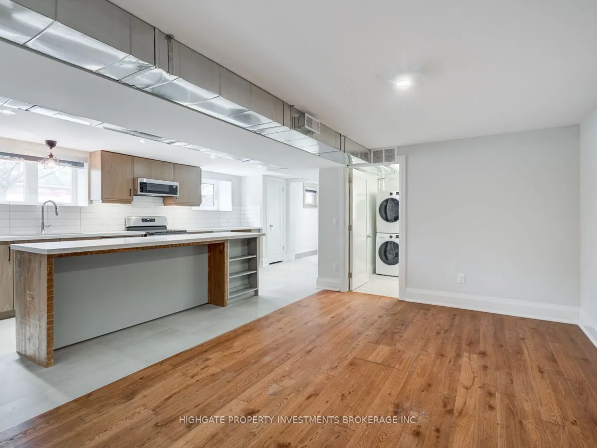 129 Hilton Avenue, #Base