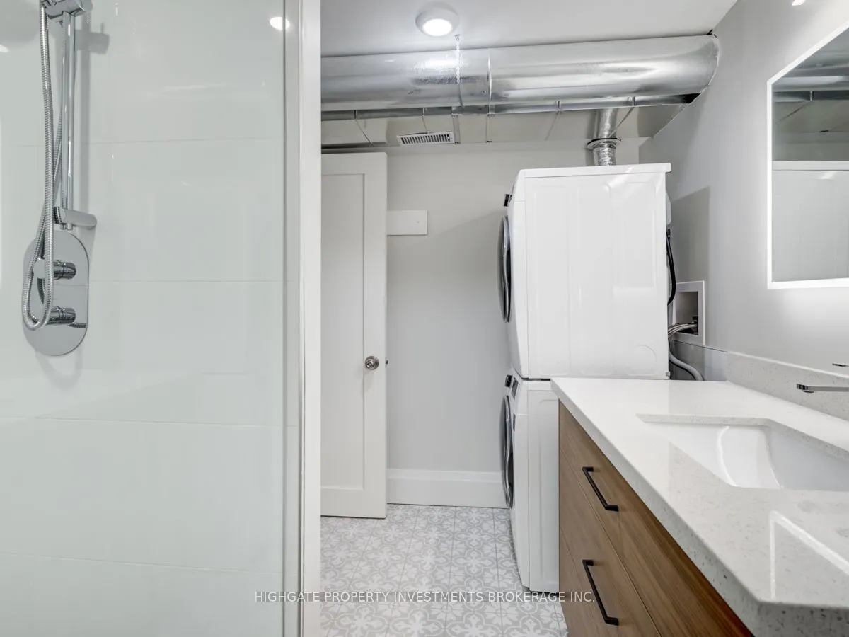 129 Hilton Avenue, #Base