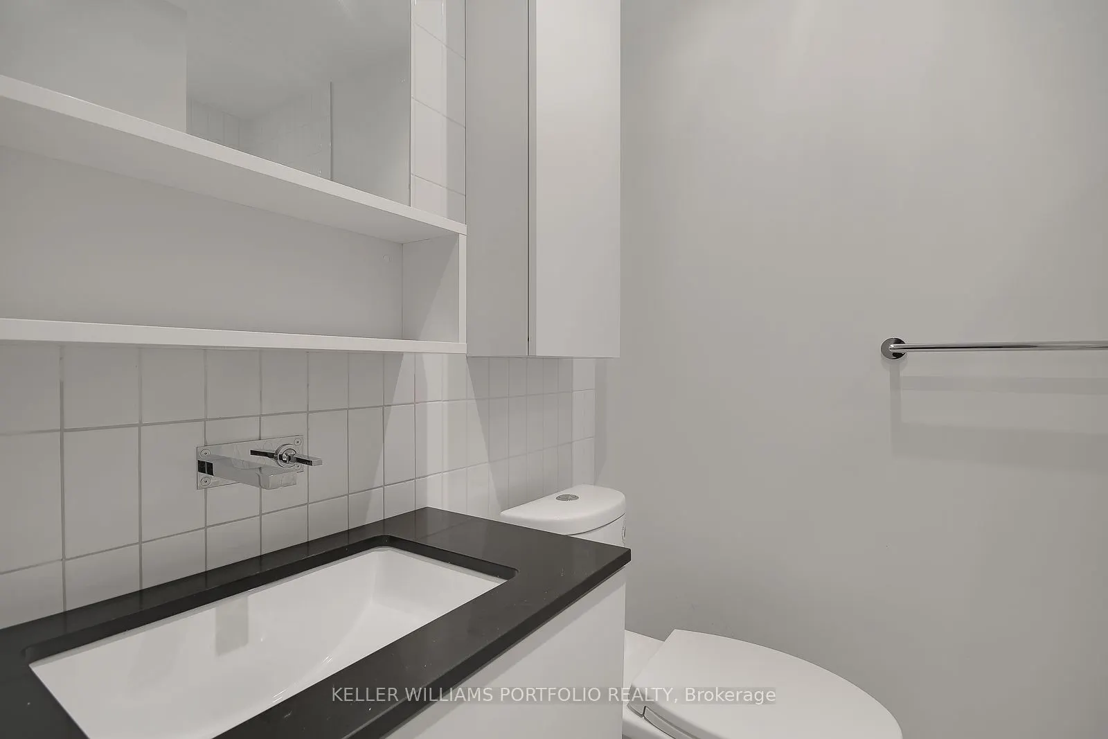 377 Madison Avenue, #523